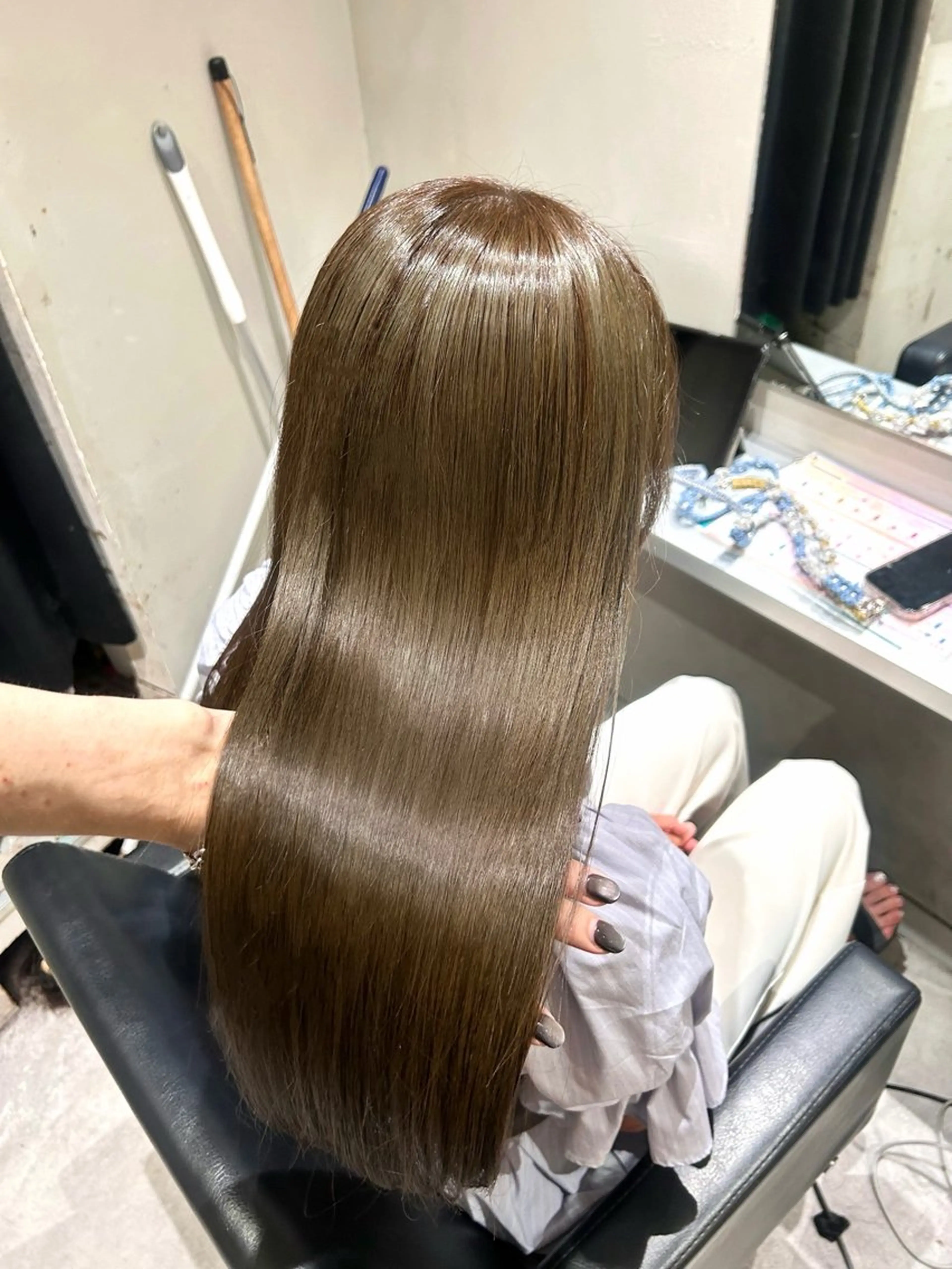 ロング カラー グレージュ オリーブグレージュ オリーブグレー 髪質改善 店長✨️韓国ヘア✖️ 髪質改善カラー／純大のヘアスタイル