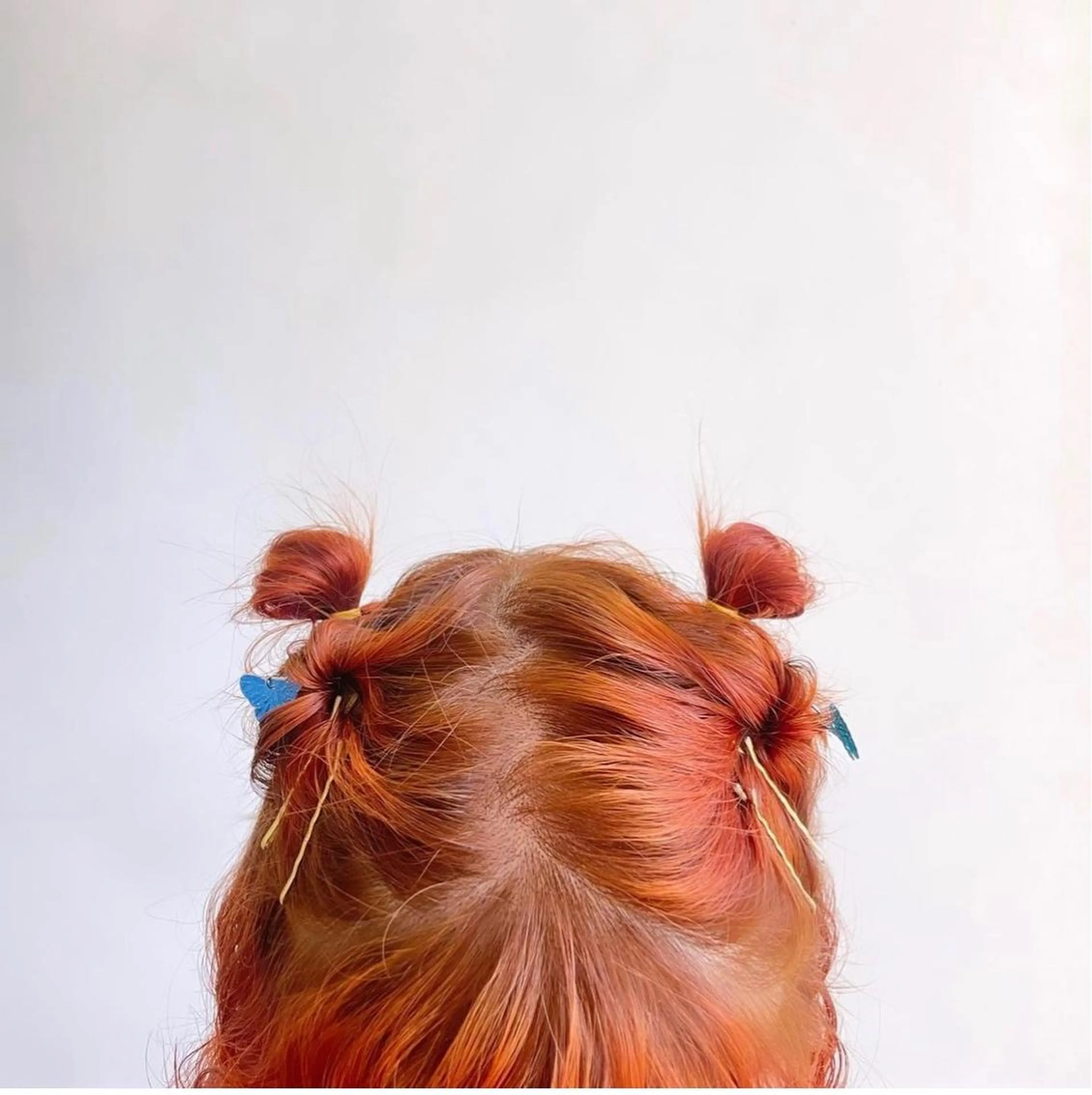 ミディアム カラー ヘアアレンジ オレンジ SALOWIN 栄所属・河西 彩香/ブリーチカラーのヘアスタイル