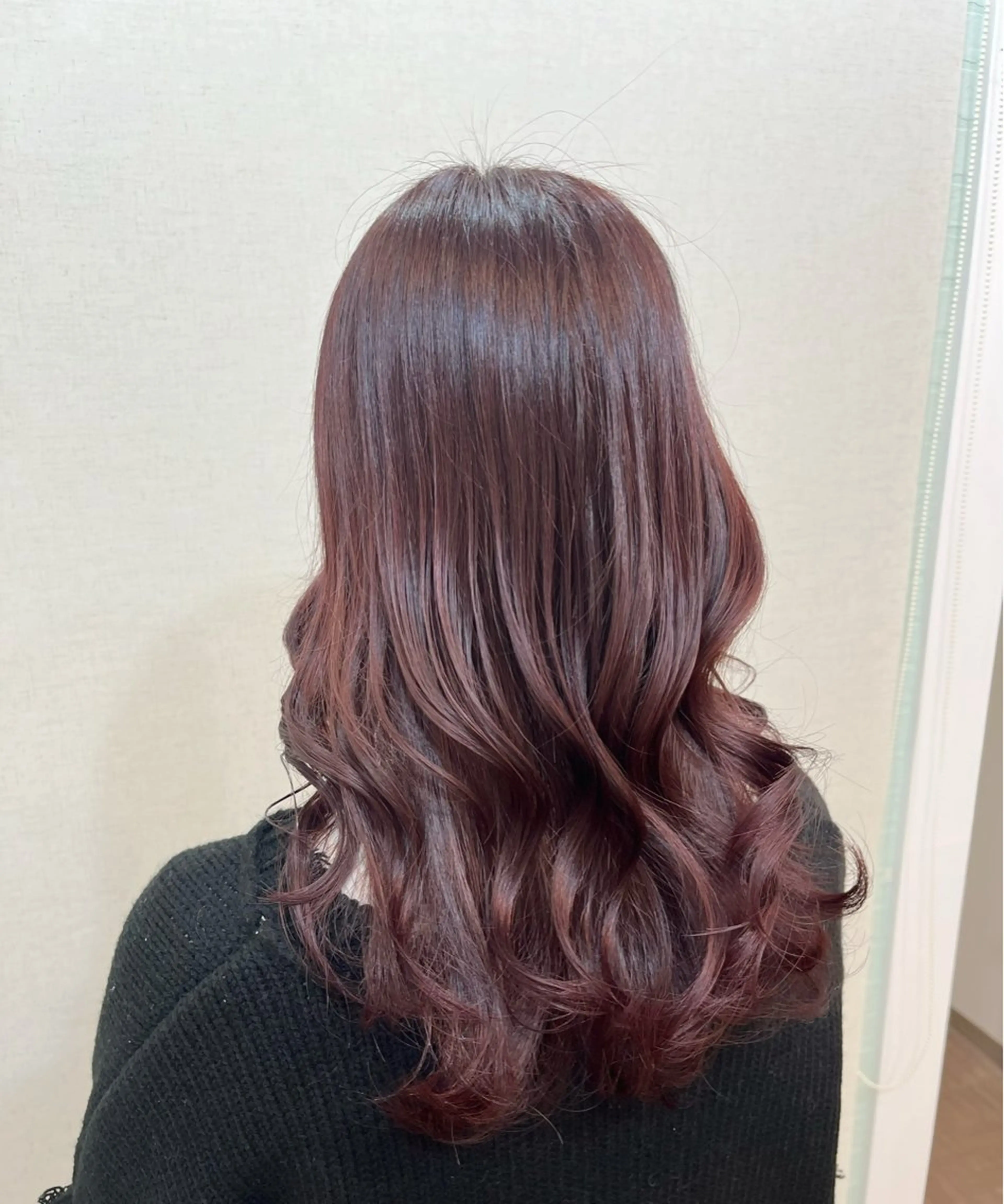 セミロング カラー カット ヘアカラー トリートメント 伊藤 由妃乃のヘアスタイル