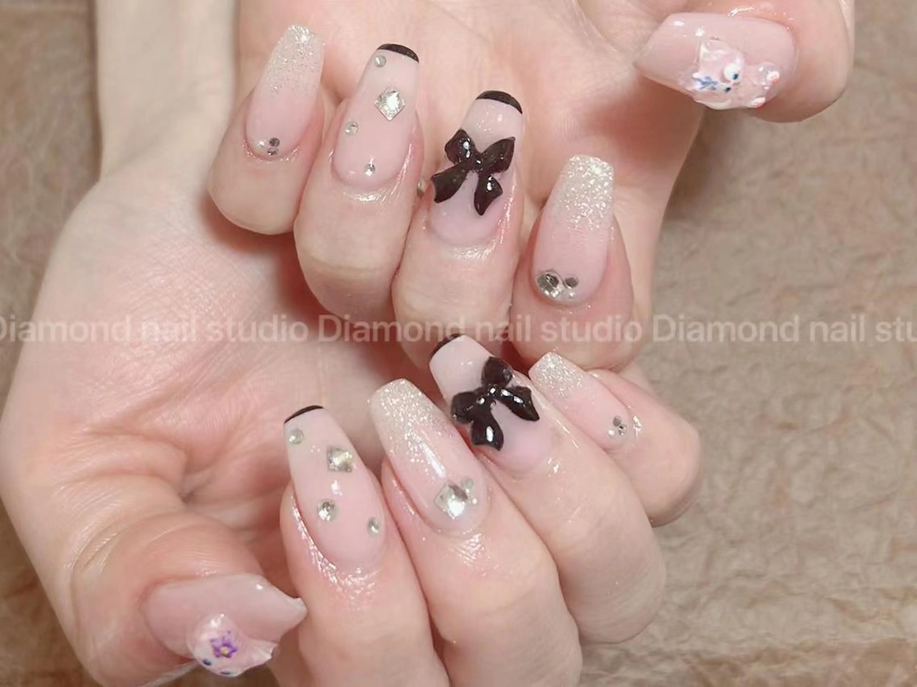 ショート ハンドネイル DIAMOND 💅のネイルデザイン