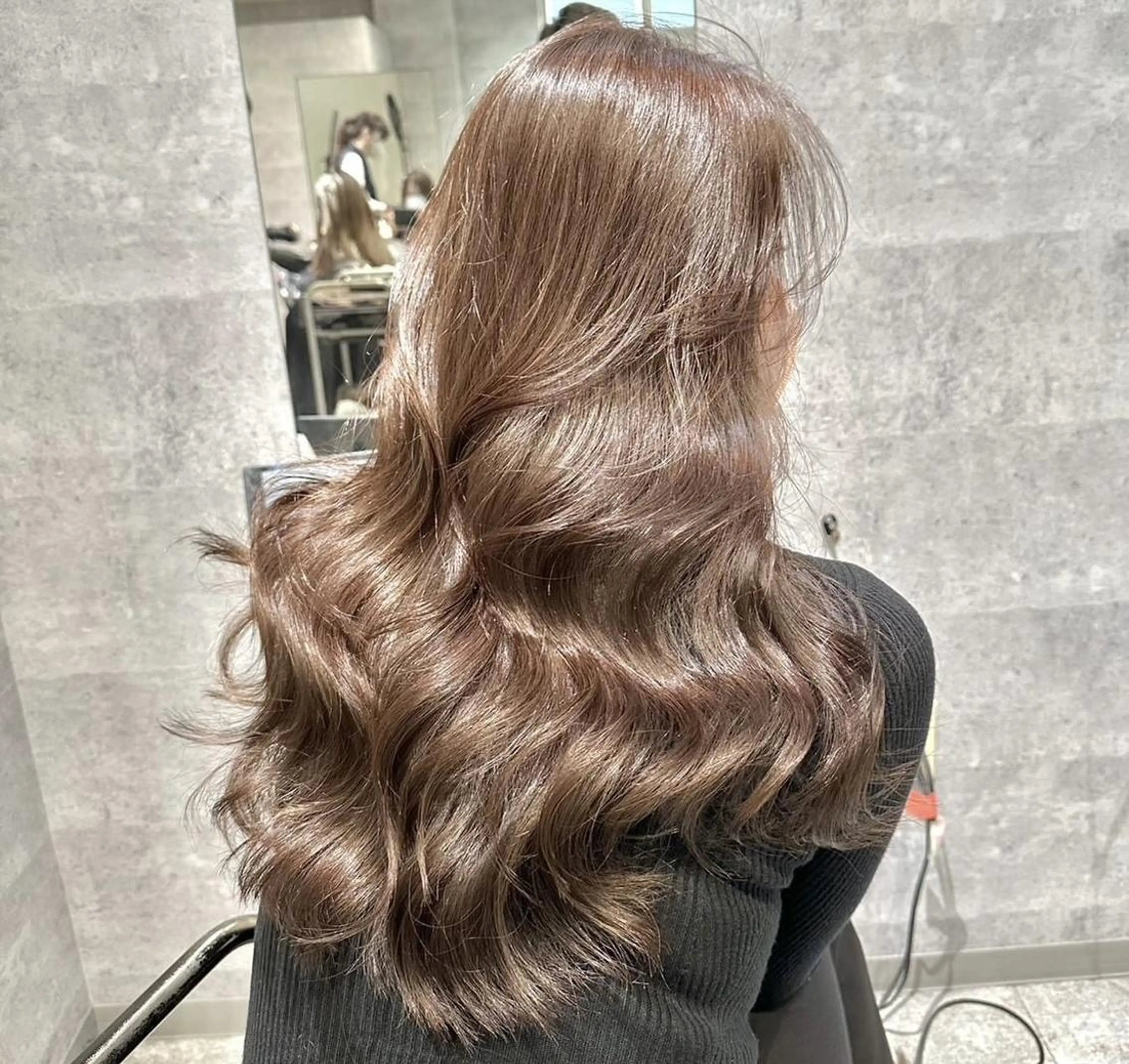 ロング カット ヘアカラー トリートメント アンダーバーホワイト 堺東店のヘアスタイル