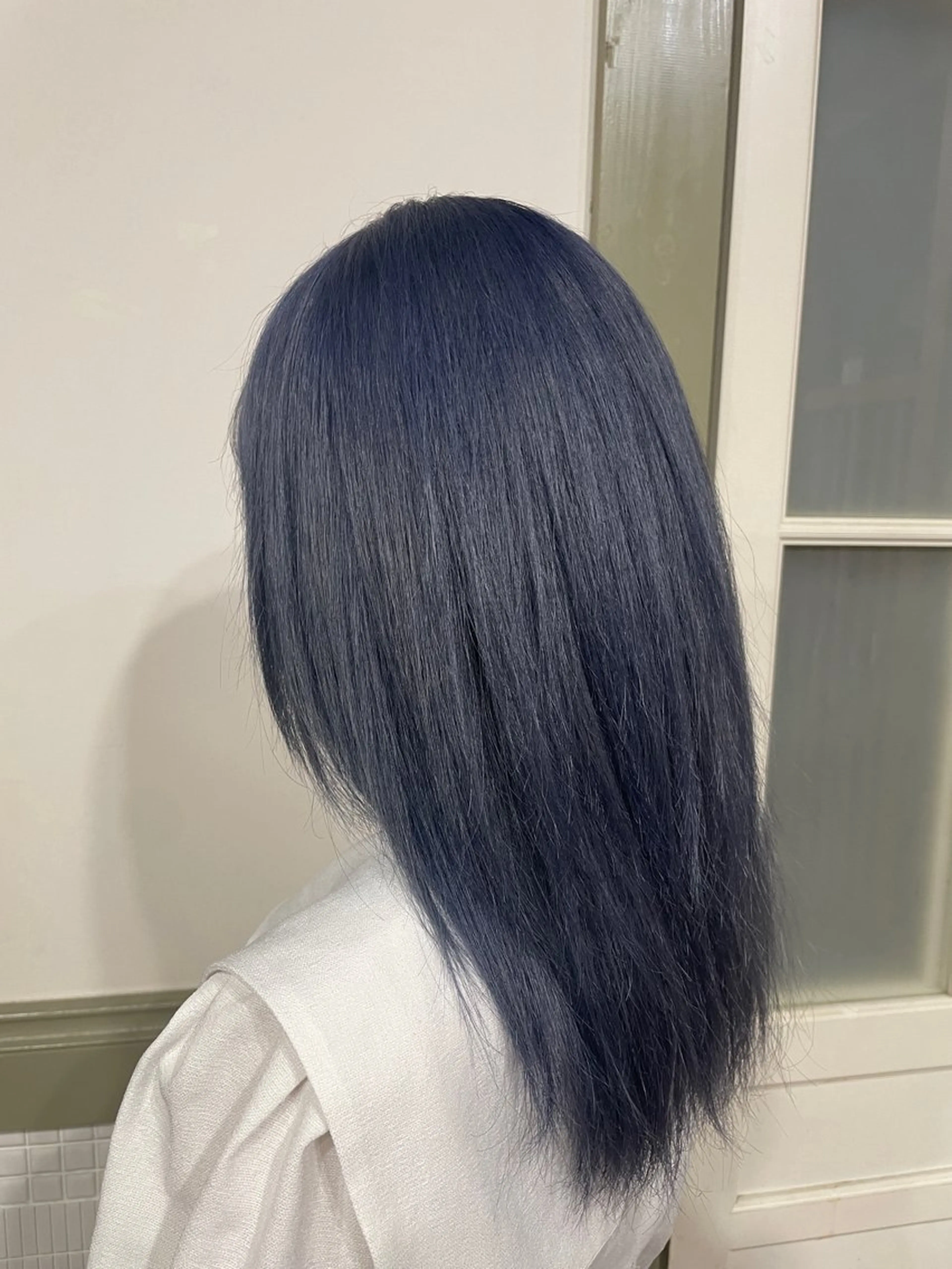 ロング カラー ブルーカラー 透明感カラー 河合 莉緒のヘアスタイル