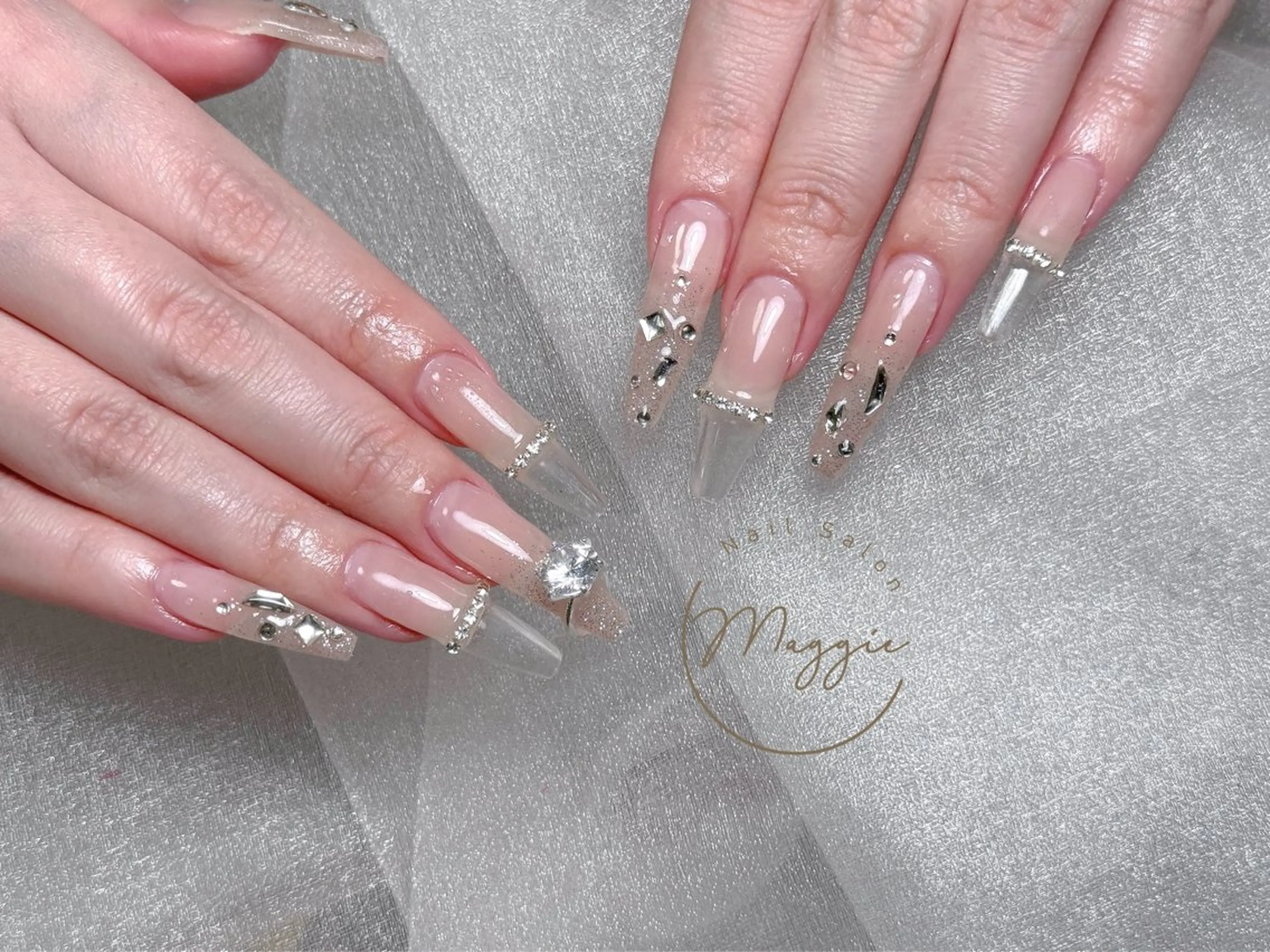 ネイル Maggie Nail🦩のネイルデザイン