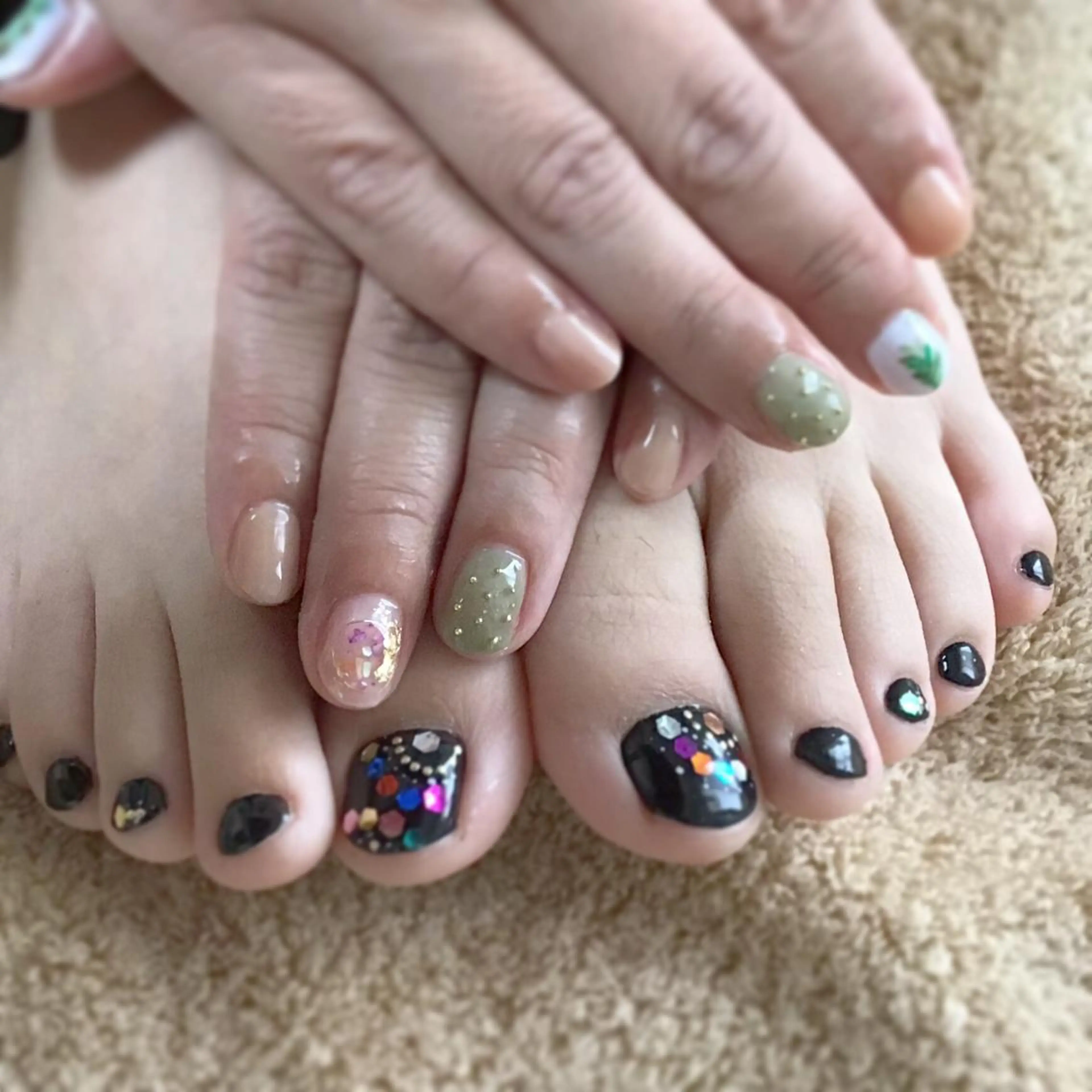 ネイル フットネイル ホログラムネイル 持ち込み gui amichantoco所属・gui amichanのネイルデザイン