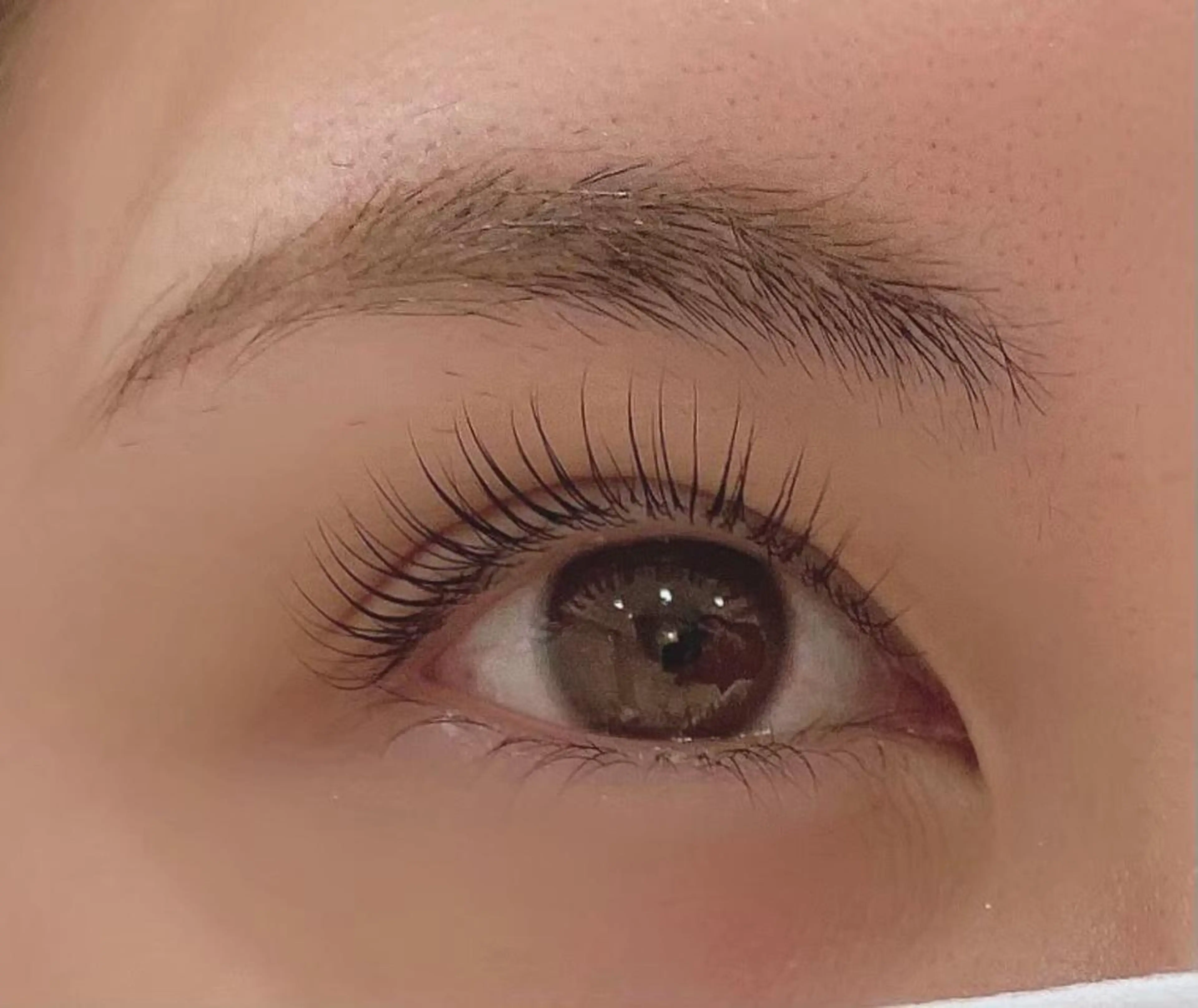 マツエク・マツパ eye.mor一宮店所属・eye.mor 一宮店の眉毛・アイブロウイメージ