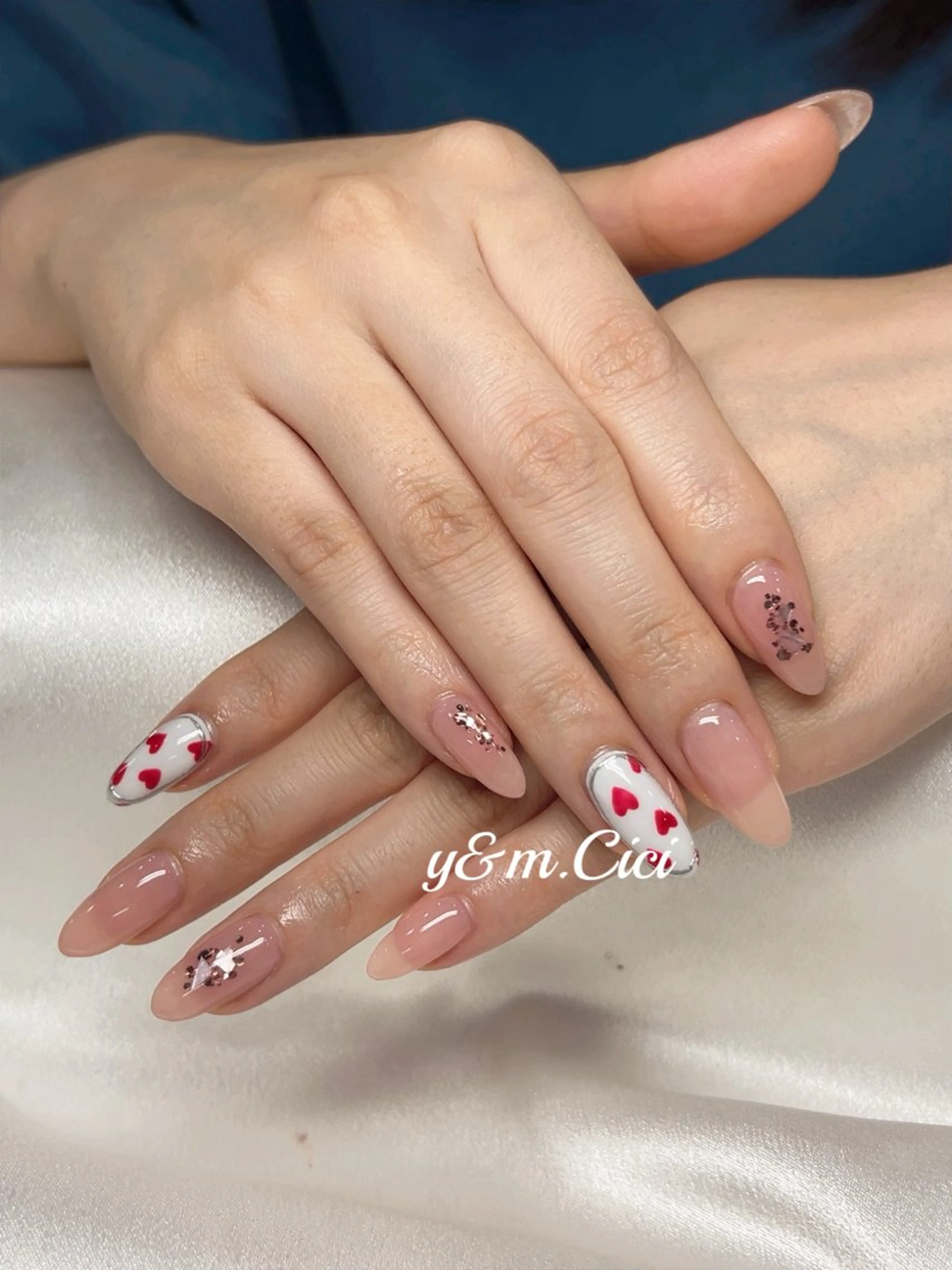 ネイル Ui_Amor (パラジェル)のネイルデザイン