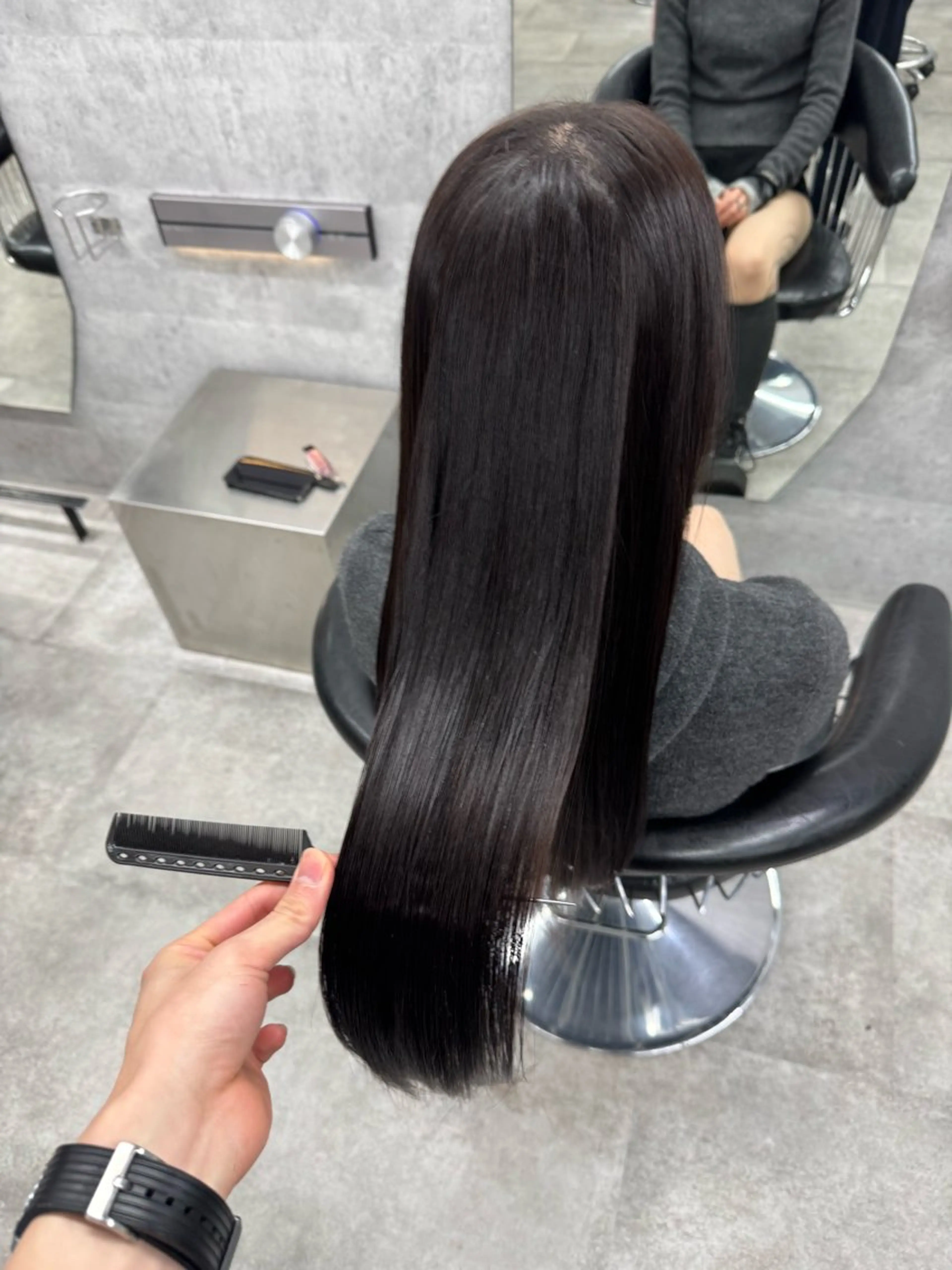 ロング 縮毛矯正 あなたのお悩み改善" You"💚❤️💛のヘアスタイル