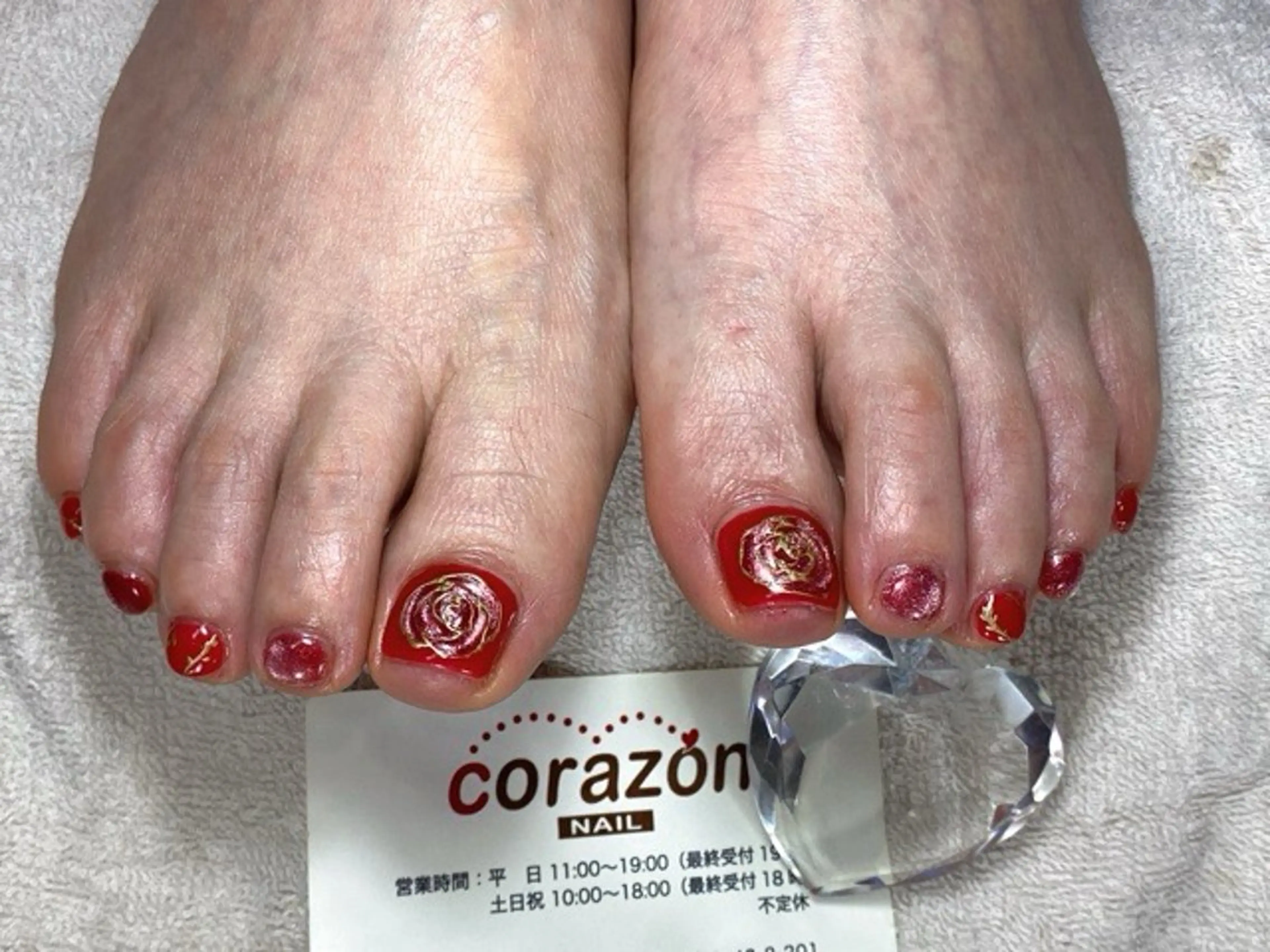 ネイル アートネイル フットネイル マグネットネイル ピンク 赤色 corazon所属・ネイリスト aicoのネイルデザイン