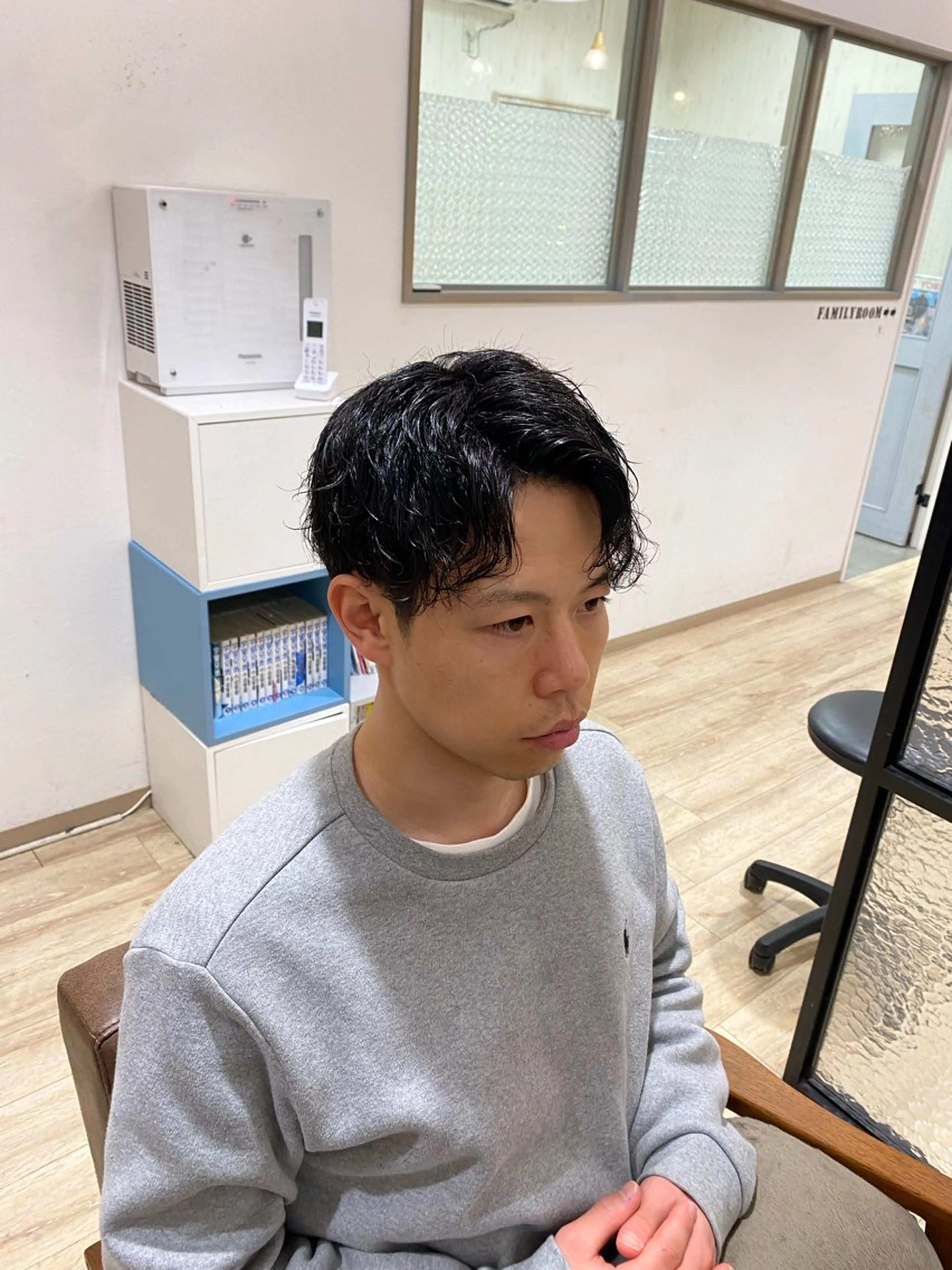 ショート メンズパーマ/ダウン パーマ/十文字玲音のヘアスタイル