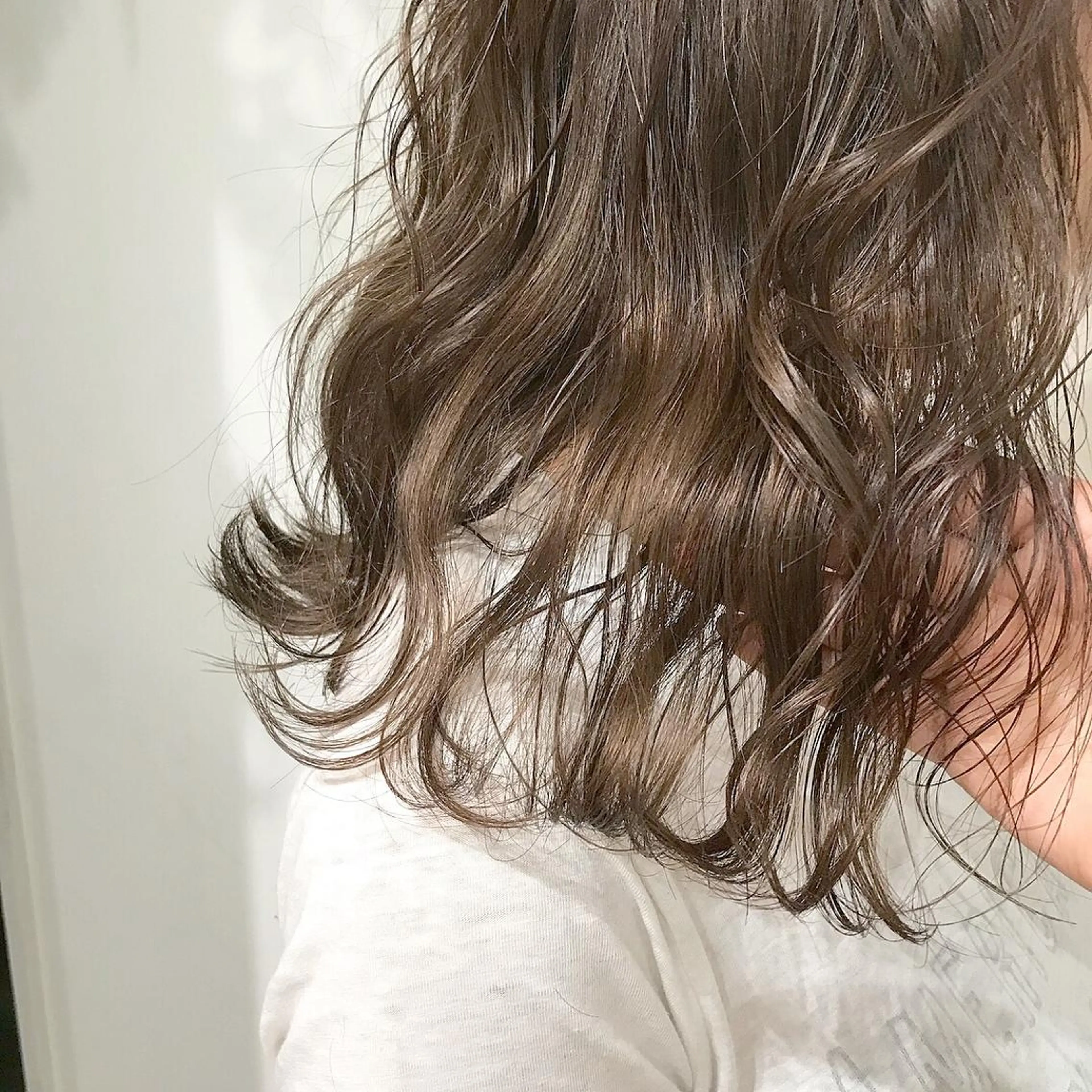 セミロング カラー ハイライトカラー ラベンダーカラー ハイライト ヘアカラー トリートメント レイヤー/顔周り /AKARIのヘアスタイル