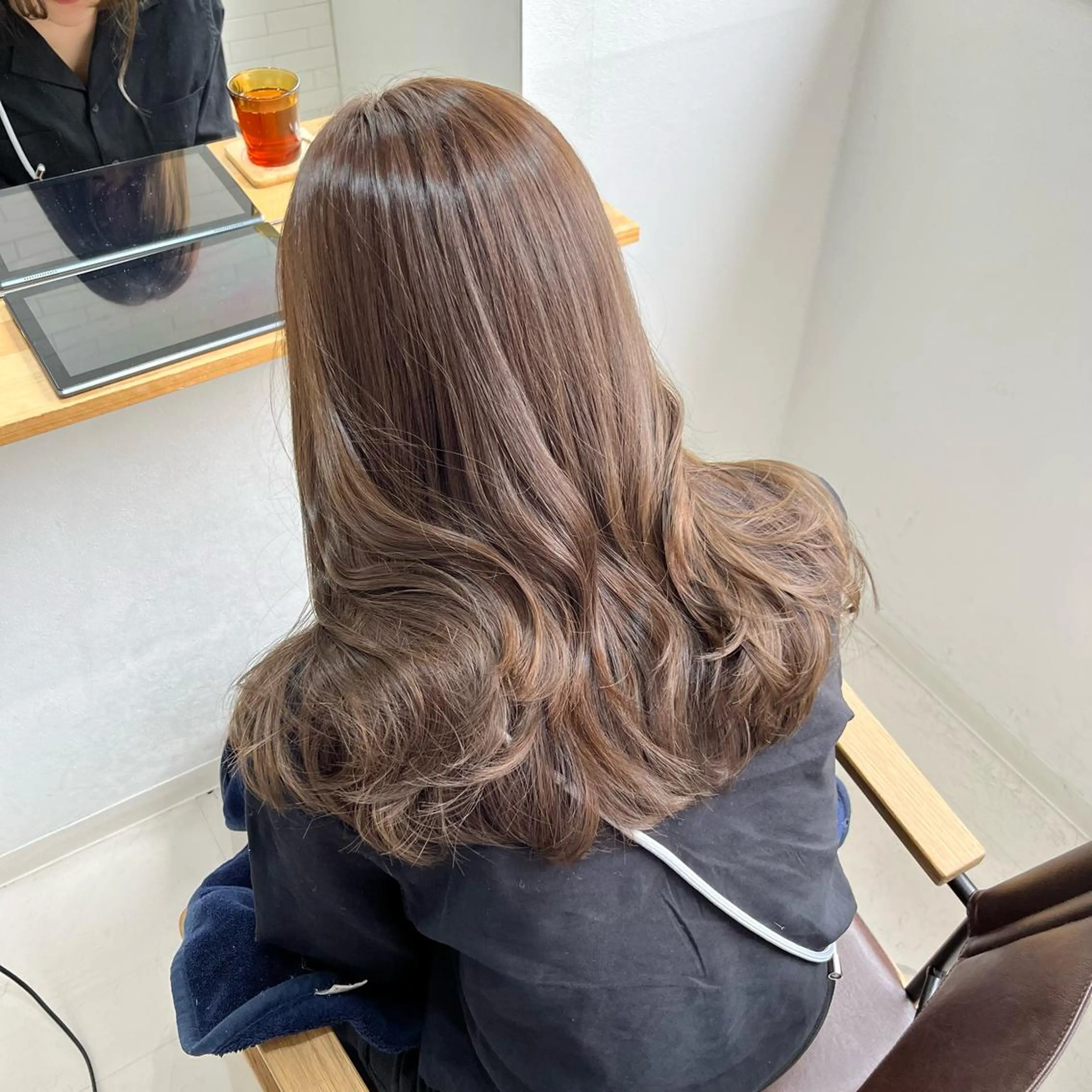 カラー ベージュカラー ヘーゼル emma所属・RINA 韓国ヘア/半個室のヘアスタイル