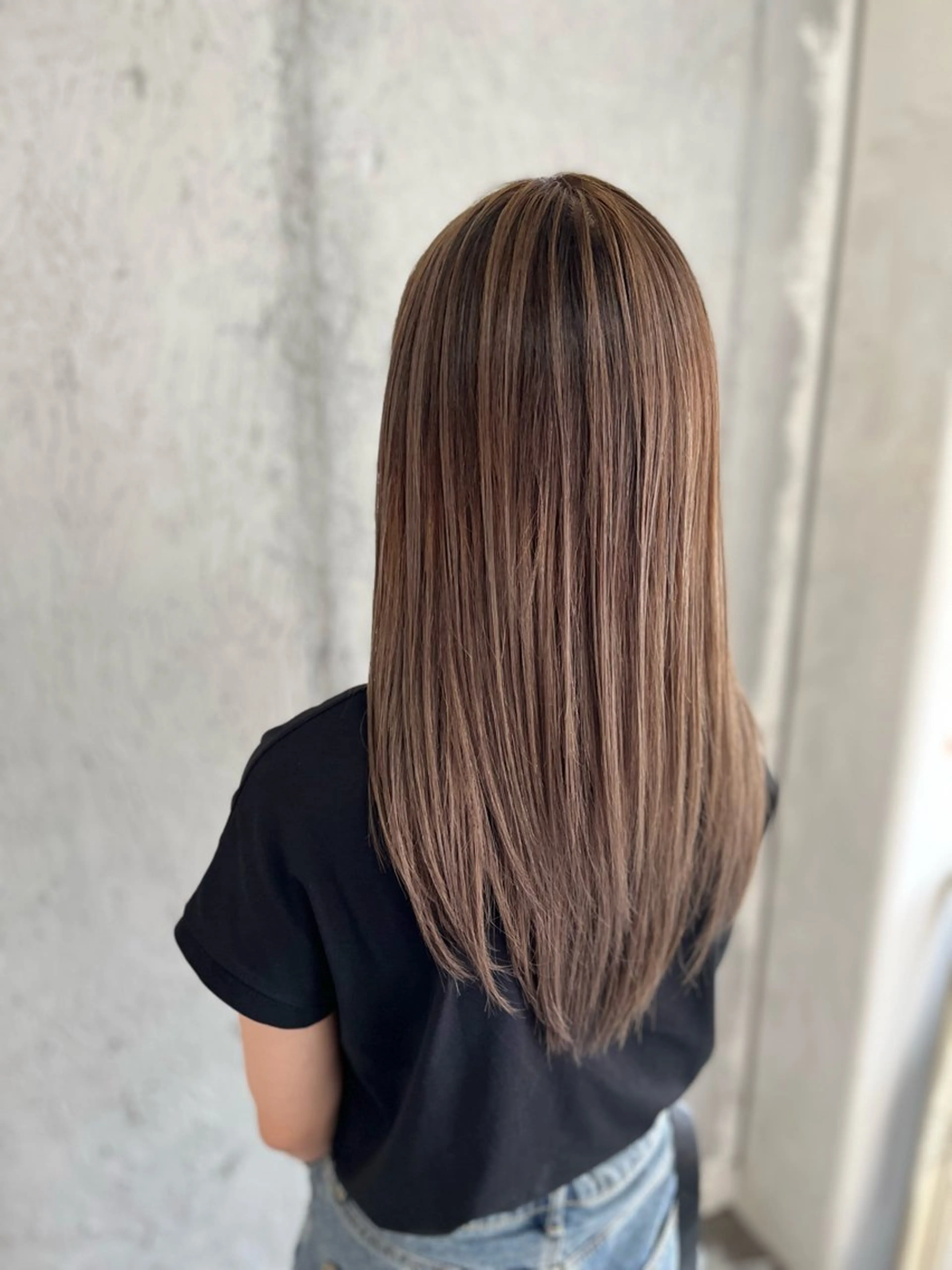 ロング カラー バレイヤージュ ブリーチ グラデーションカラー レイヤーカット ヘアカラー Mariana雛/ 西大分/ハイライトのヘアスタイル