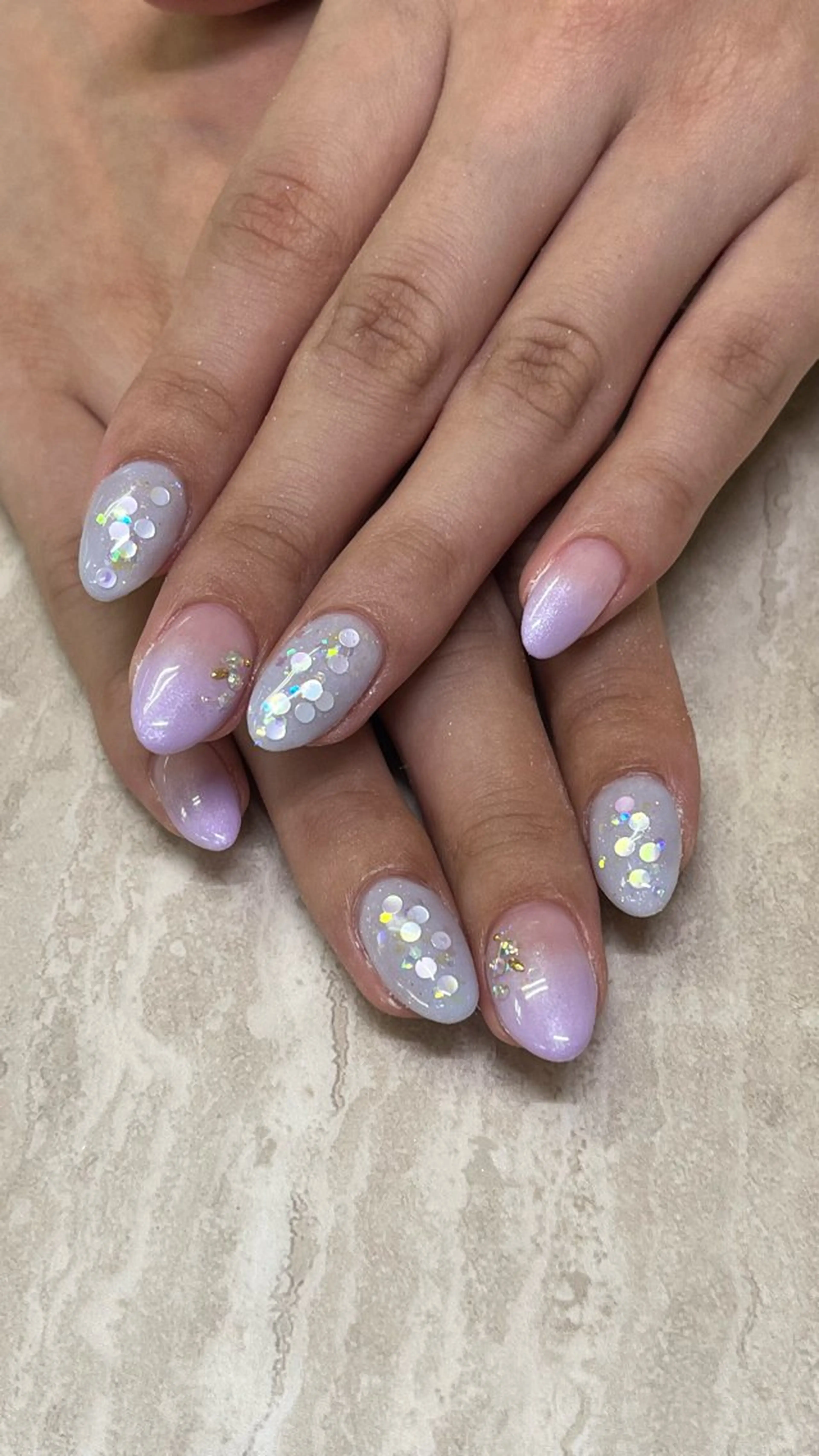 ネイル ネイルサロンアジアン池袋店所属・林 夏萌のネイルデザイン