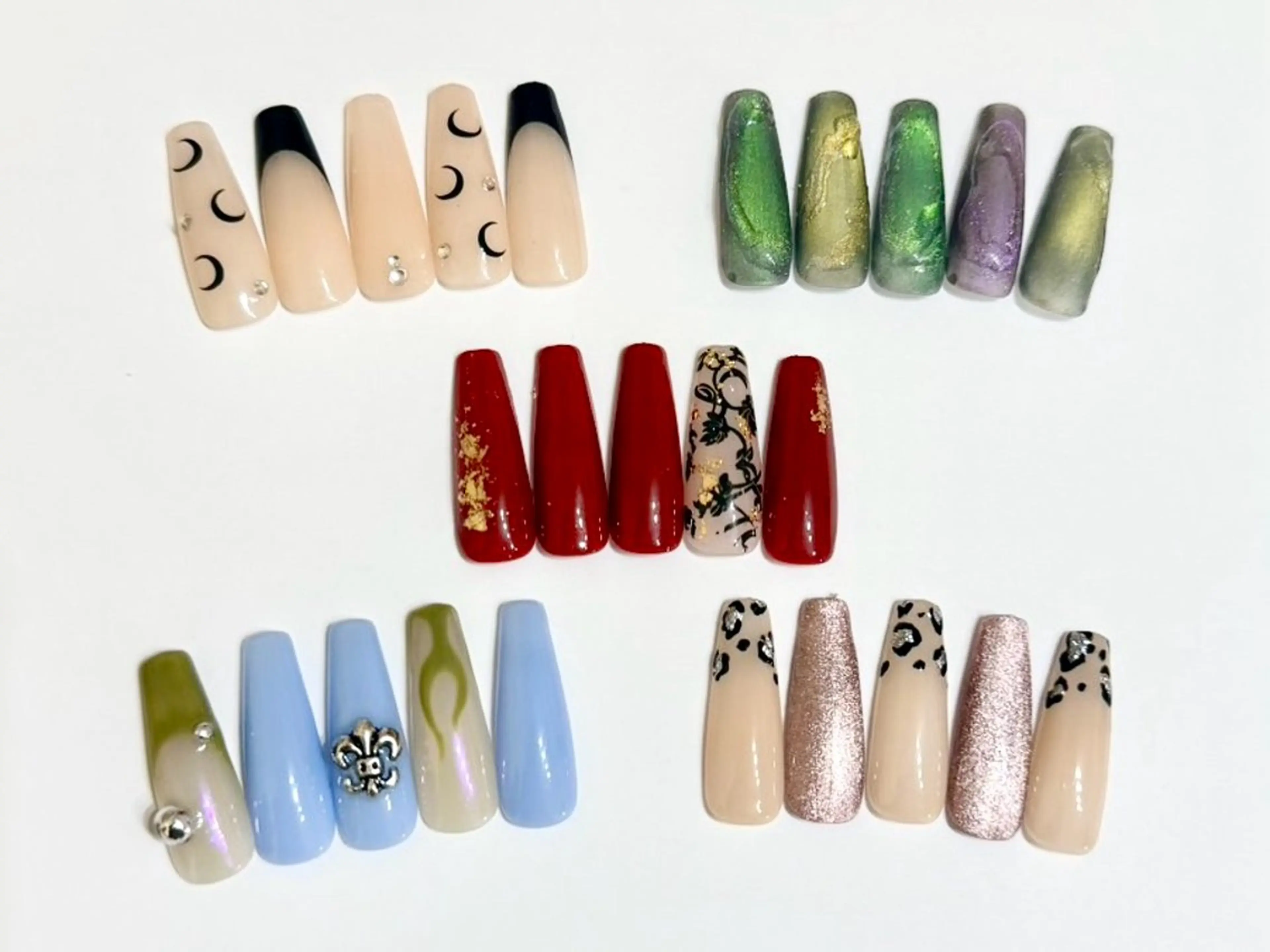 ネイル AURORA eyelash&nail salon アメ村店所属・Aurora Sakiのネイルデザイン