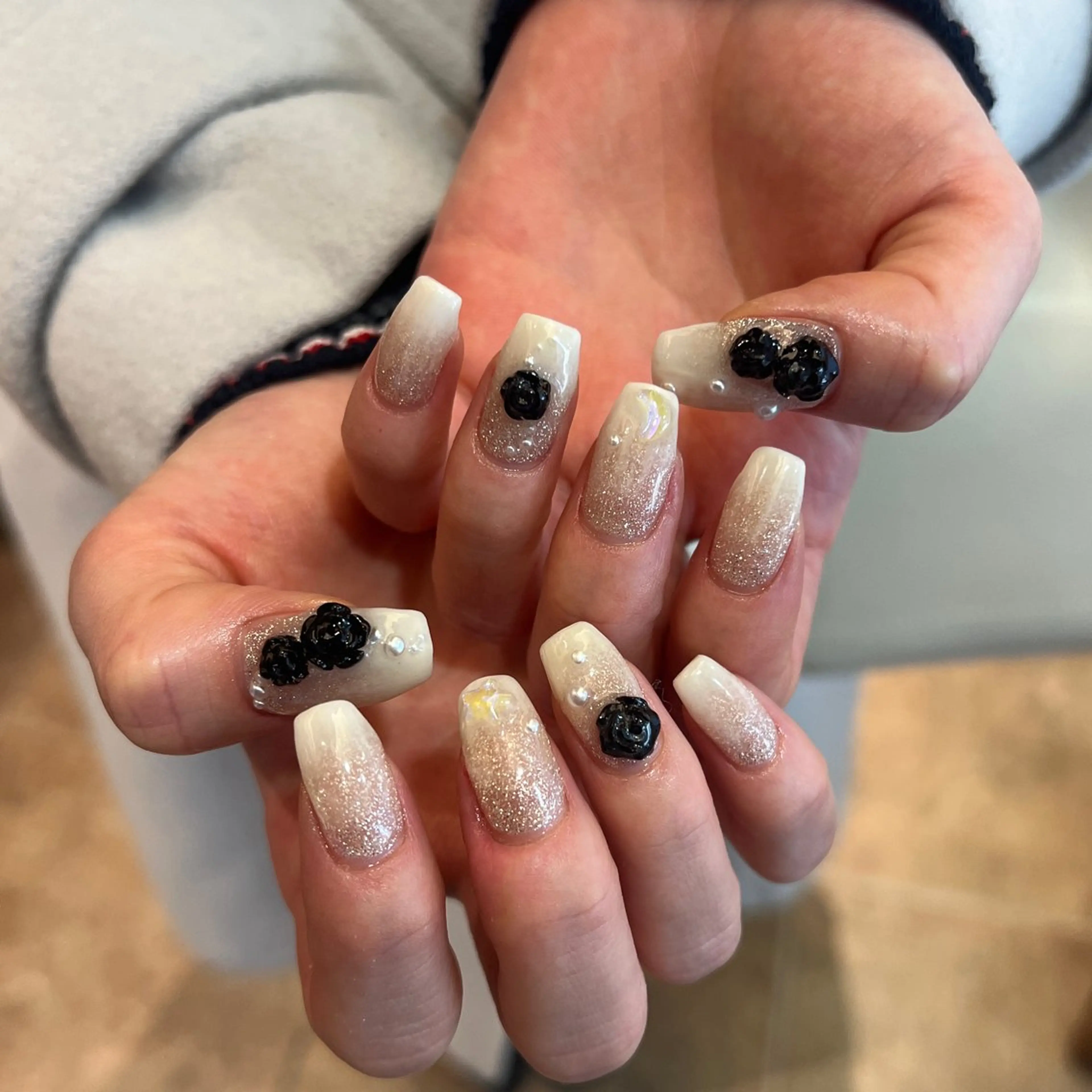 ネイル ハンドネイル 河野 弥月のネイルデザイン