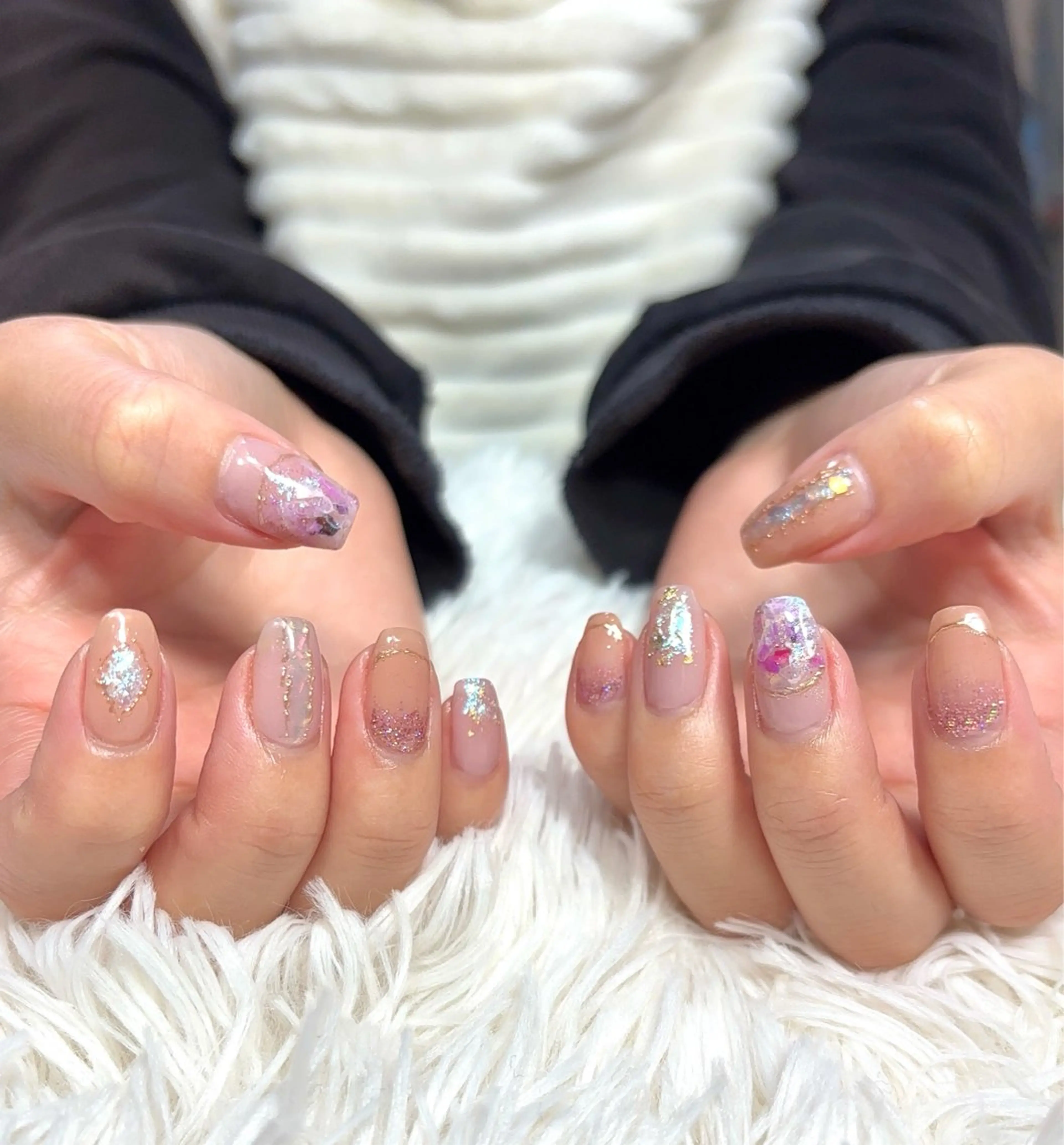 ネイル ラメ(グリッター) ラメグラデーション ニュアンスネイル 春ネイル ハンドネイル LUANA n'sのネイルデザイン