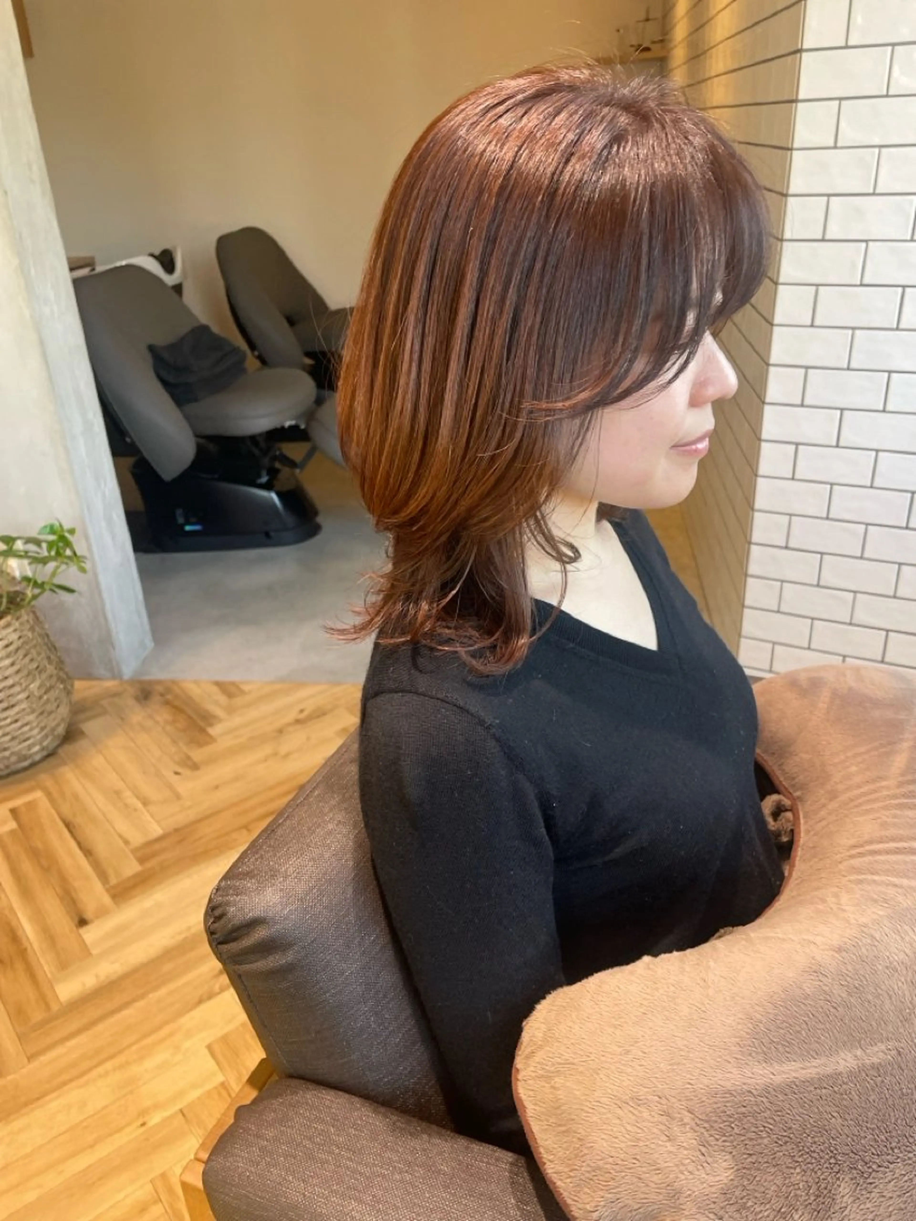 セミロング パーマ 安藤 沙英のヘアスタイル