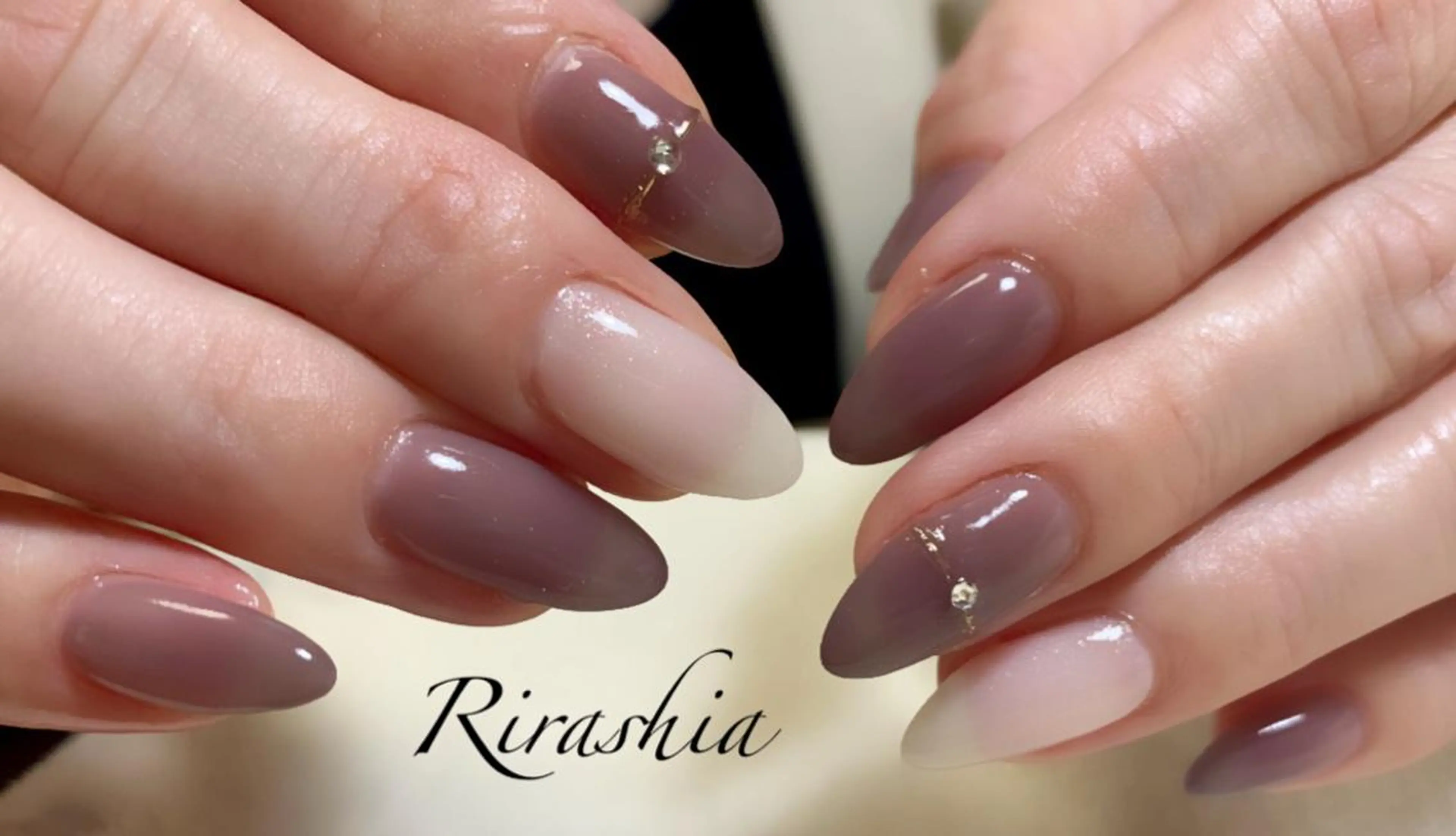 ネイル マットネイル ハンドネイル ハンドケア うる艶♡透明感ネイル Rirashiaのネイルデザイン