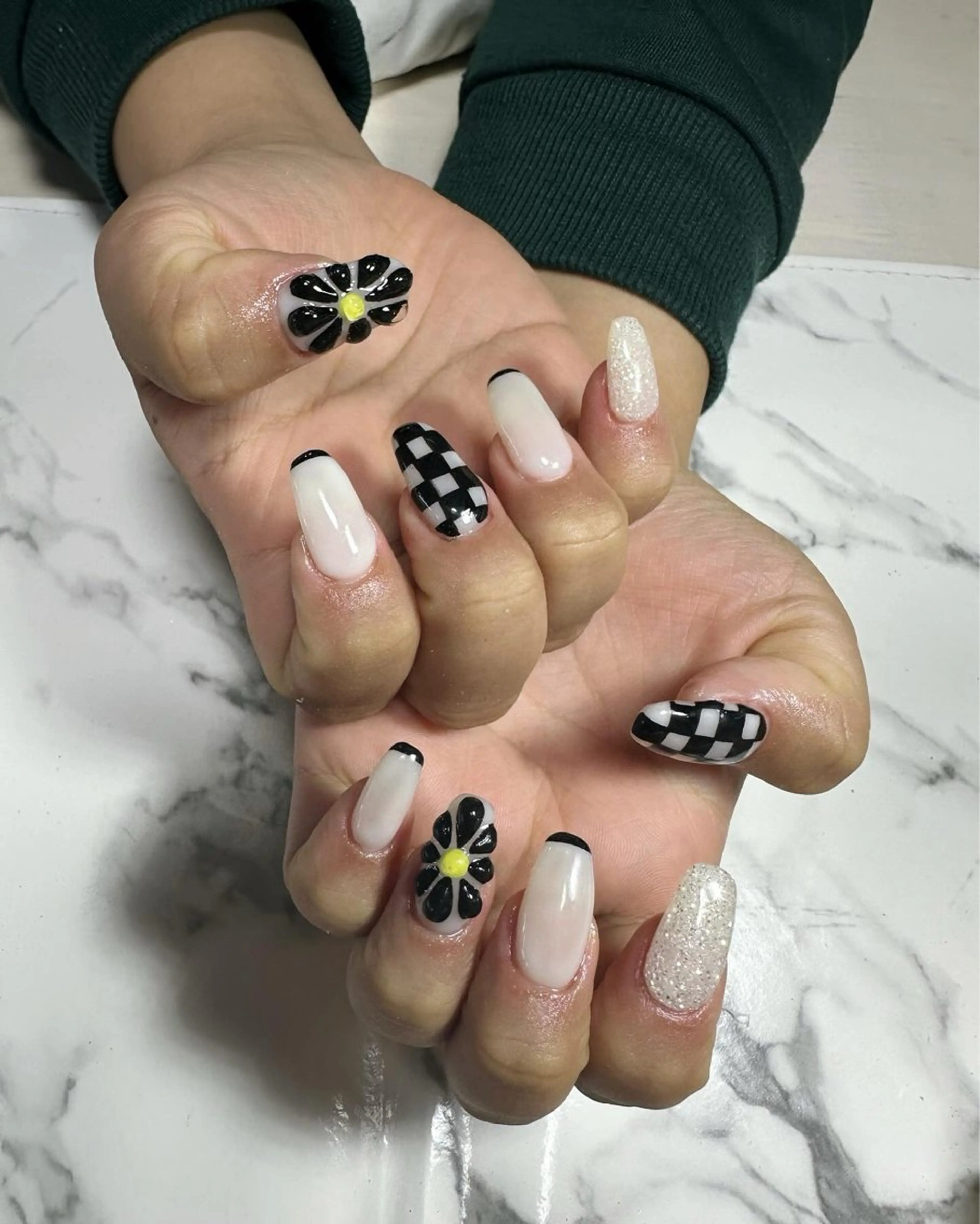 ネイル ハンドネイル catpaw369所属・岡本 皇祿のネイルデザイン