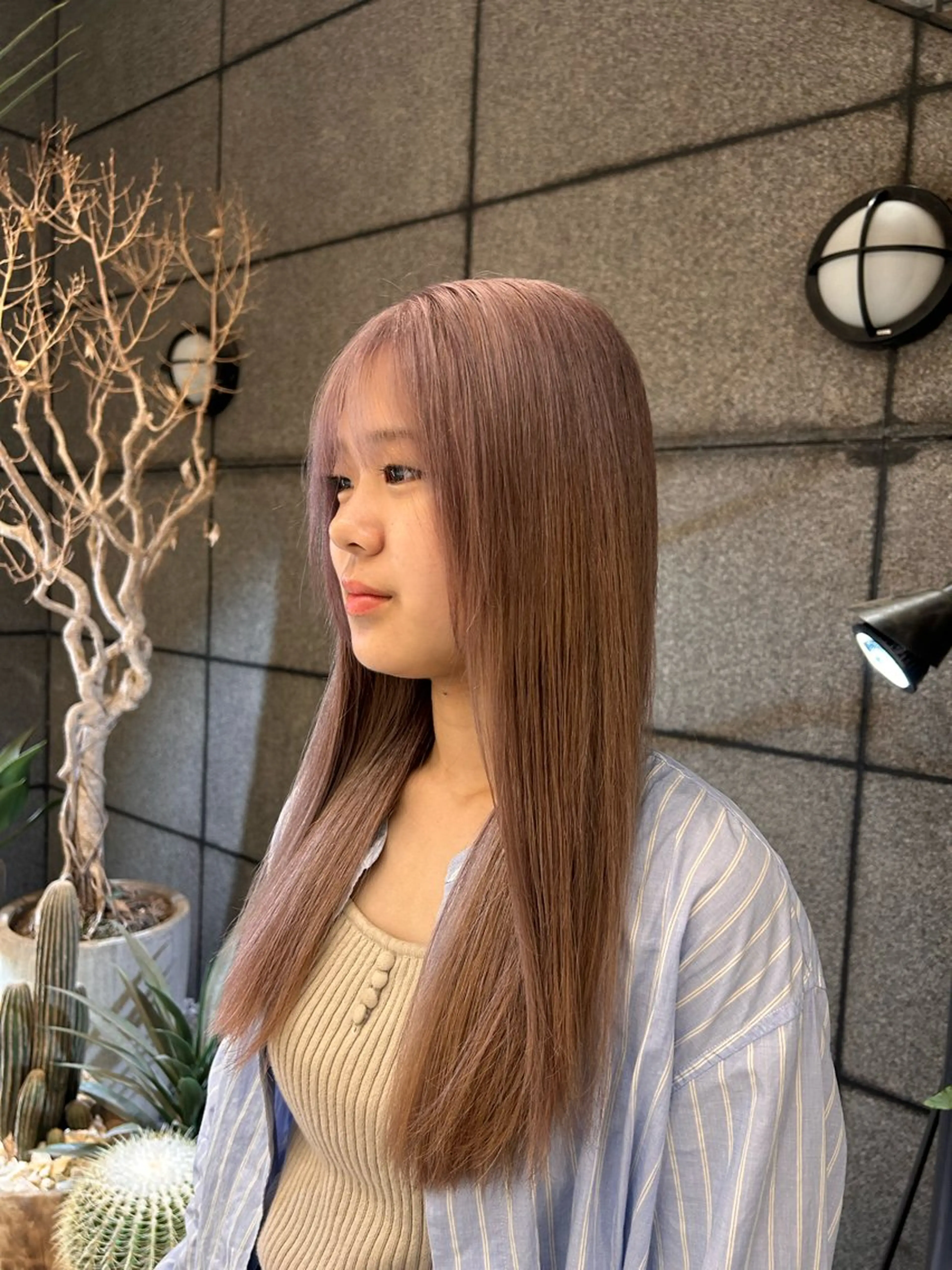 ロング カラー ꪆৎ平行アーチ ྀི ワカナの眉毛・アイブロウイメージ