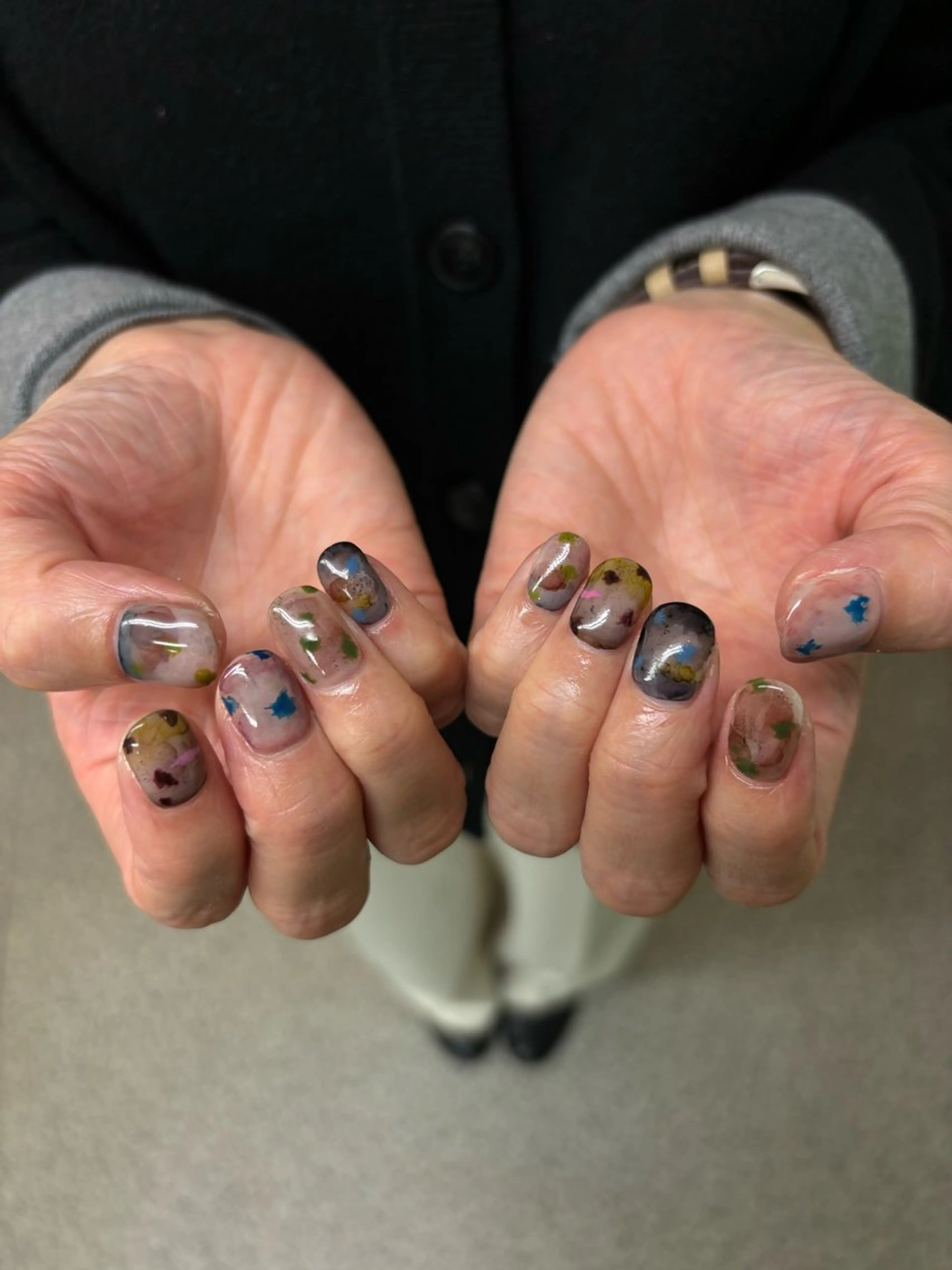 ネイル 持ち込み ニュアンスネイル nail salon Howdyのネイルデザイン