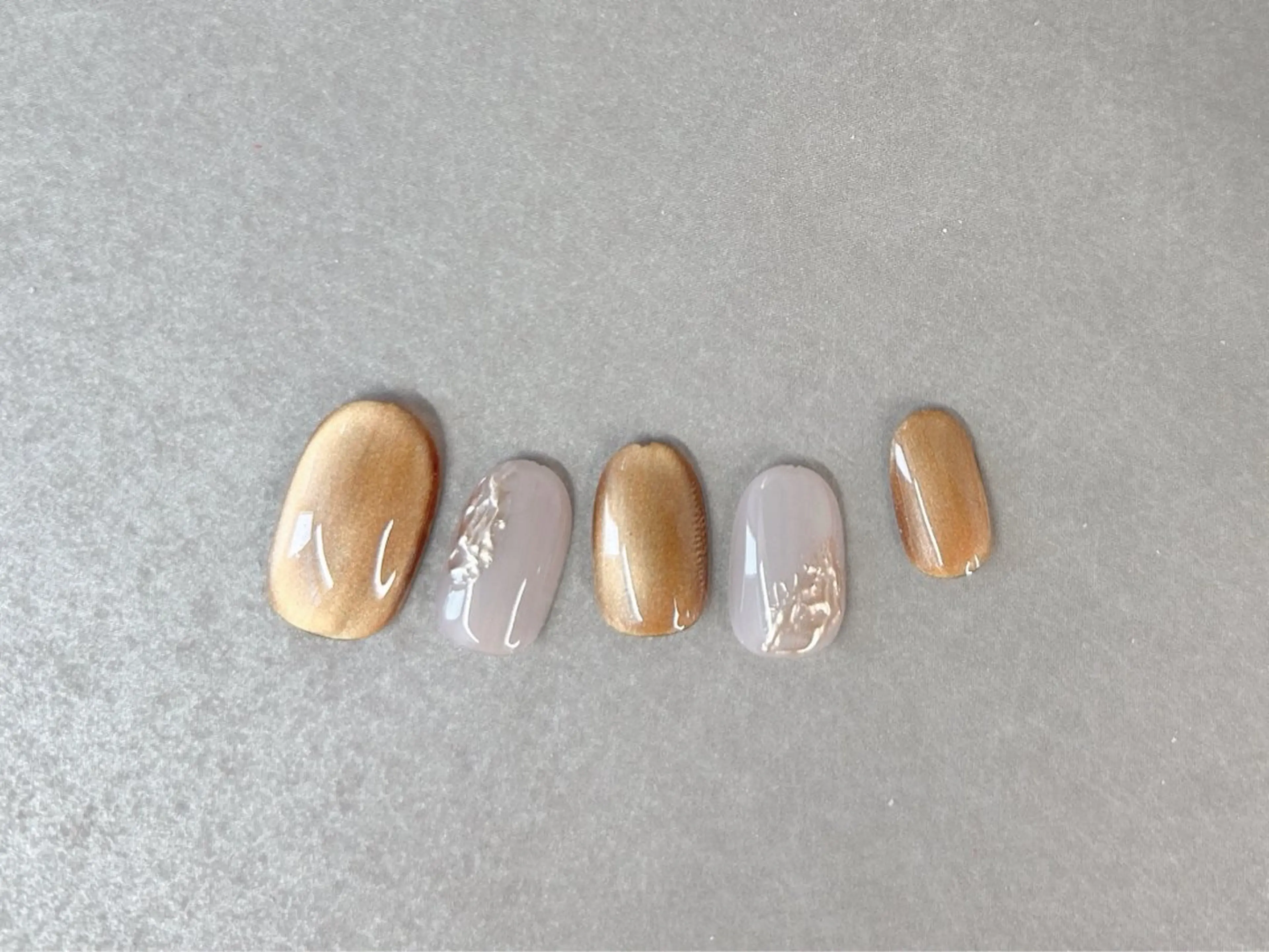 ネイル 桜ネイル キラキラネイル マグネットネイル ミラーネイル ワンカラーネイル ハンドネイル Forca total studio所属・Forca Airaのネイルデザイン