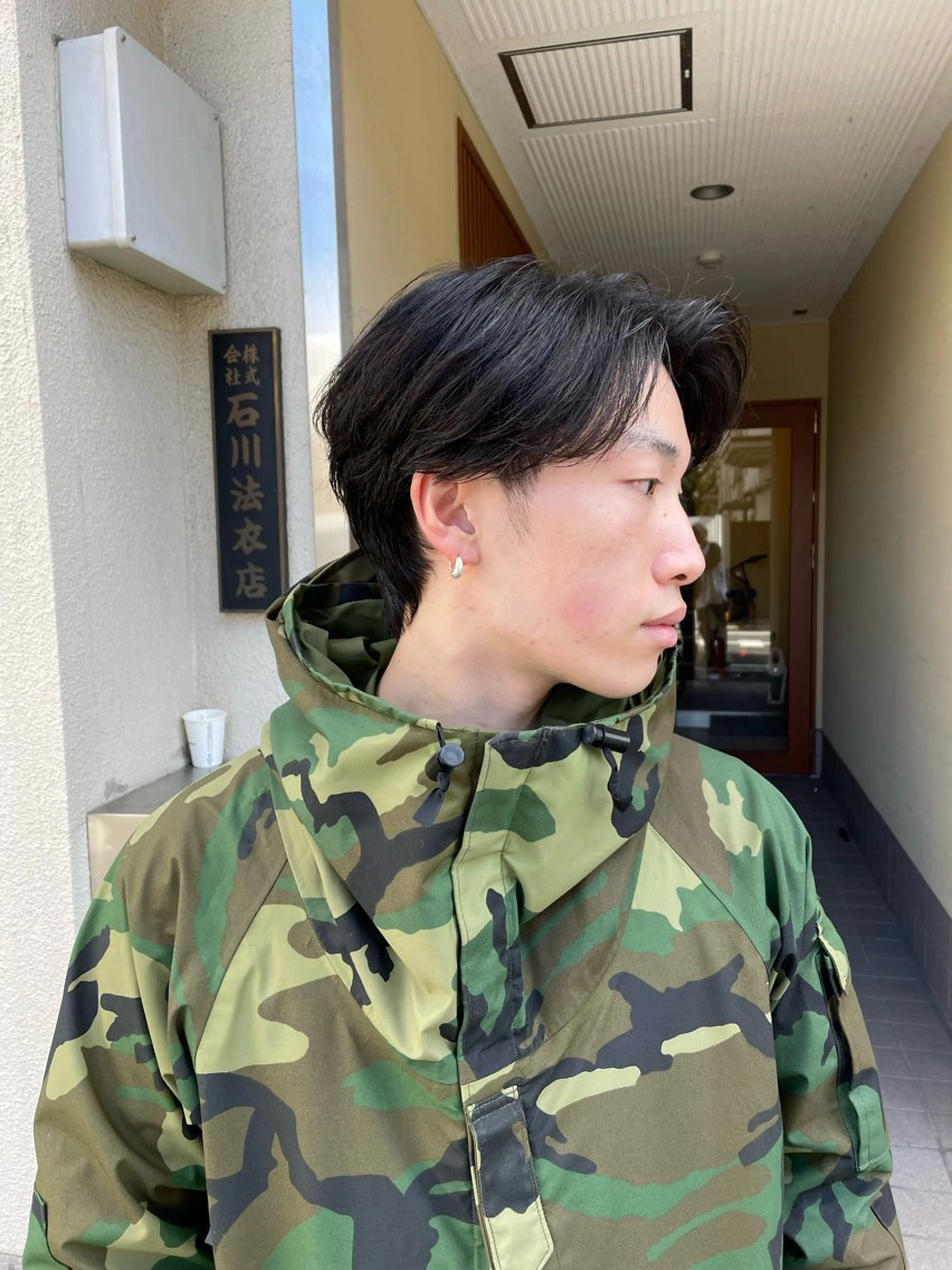 メンズ センターパート メンズ韓国風 刈り上げ カット ヘアカラー トリートメント darts所属・マツダ レンのヘアスタイル