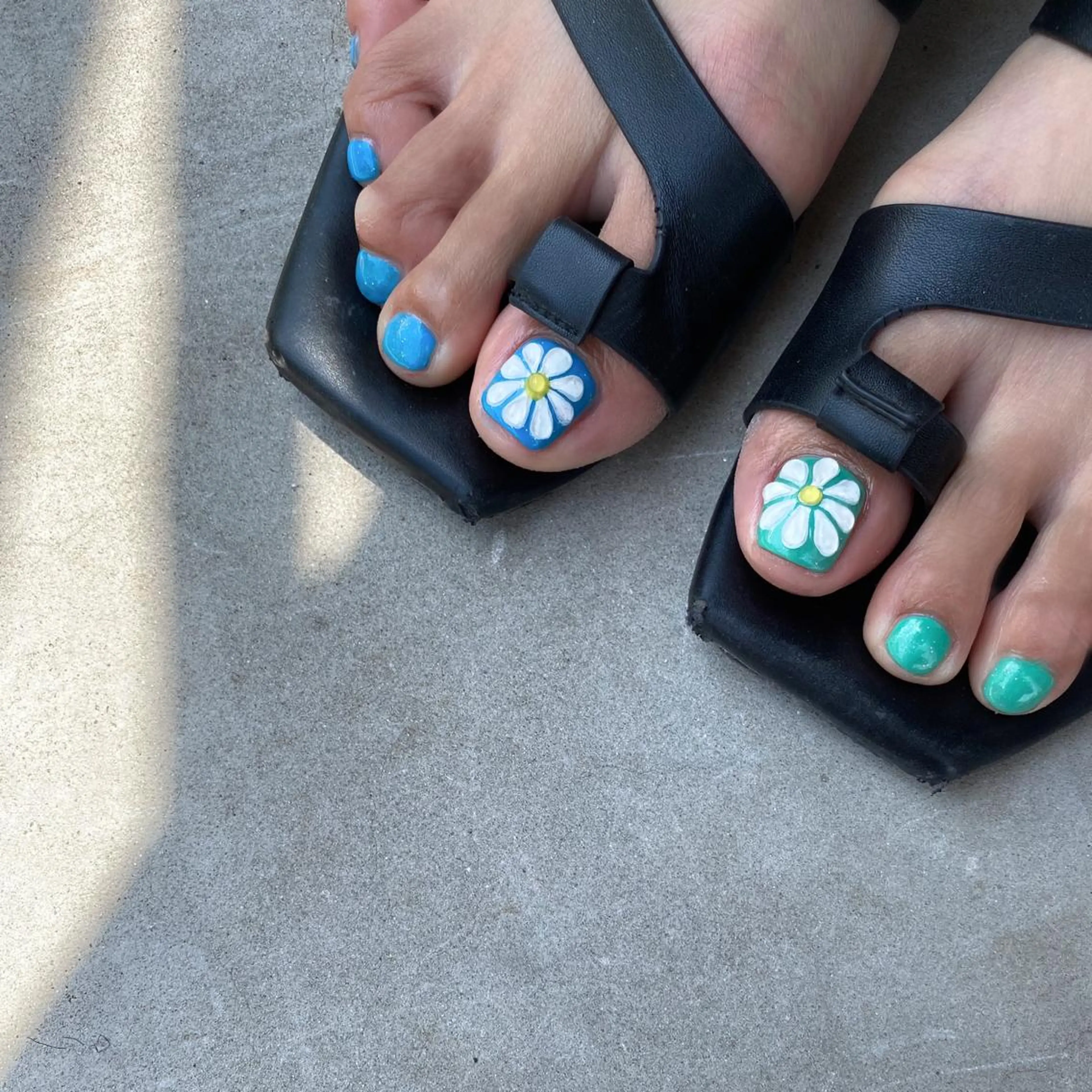 ネイル フットネイル plunail mikiのネイルデザイン