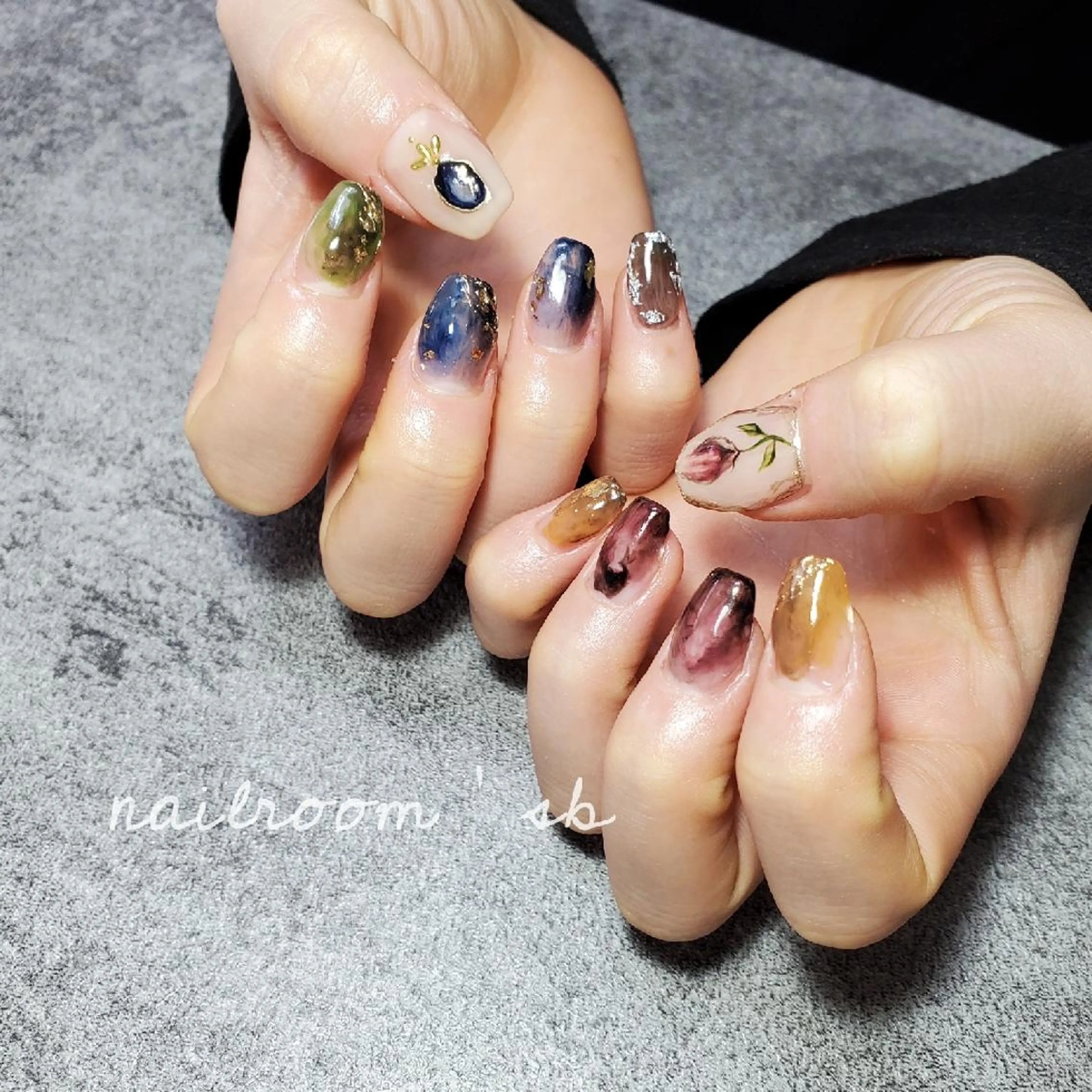 ネイル ハンドネイル nailroom‪ sb‪‪𓈒𓂂𓏸のネイルデザイン
