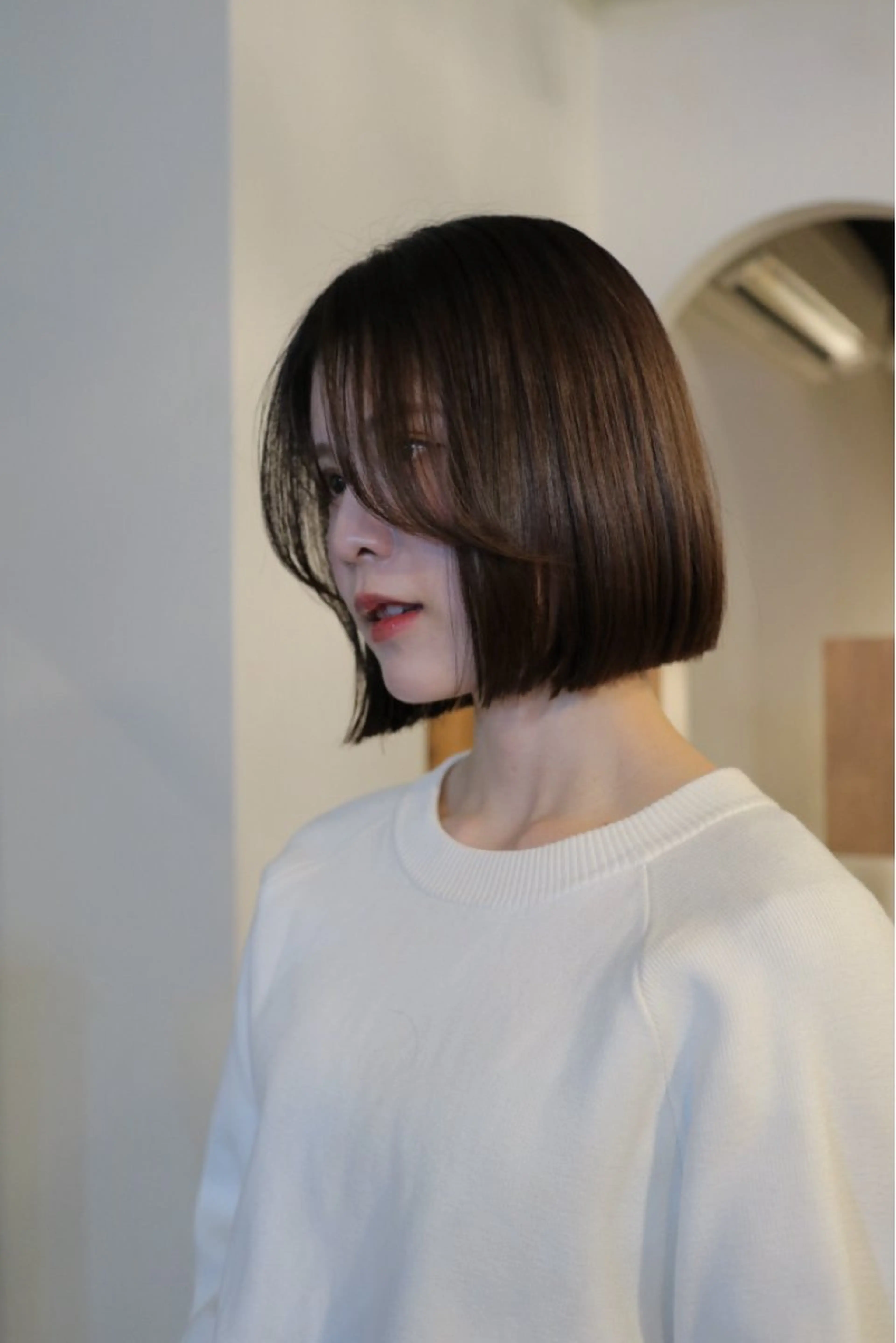 ショート ボブ ウシロダ メグミのヘアスタイル