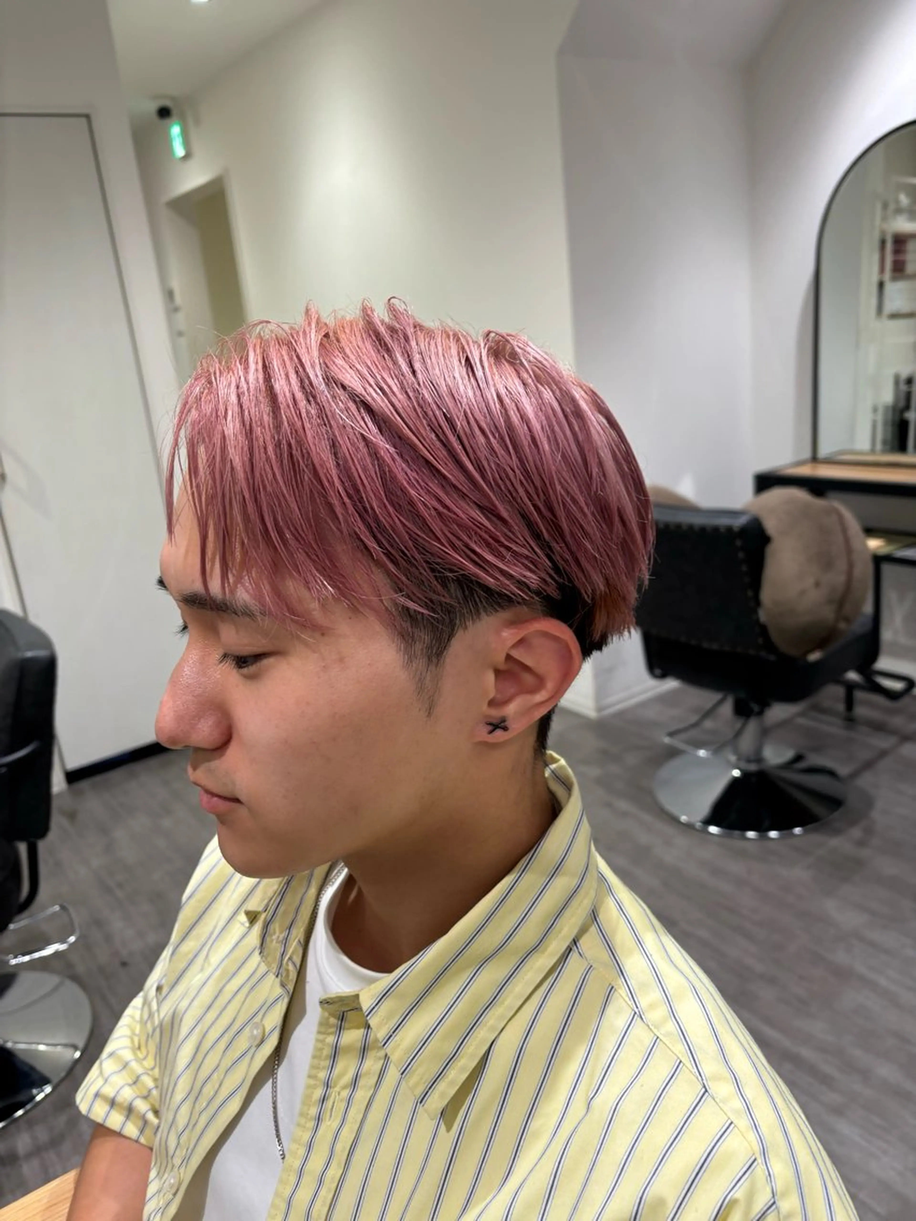 カラー メンズ ヘアカラー cocotte宜喜 弘希のヘアスタイル