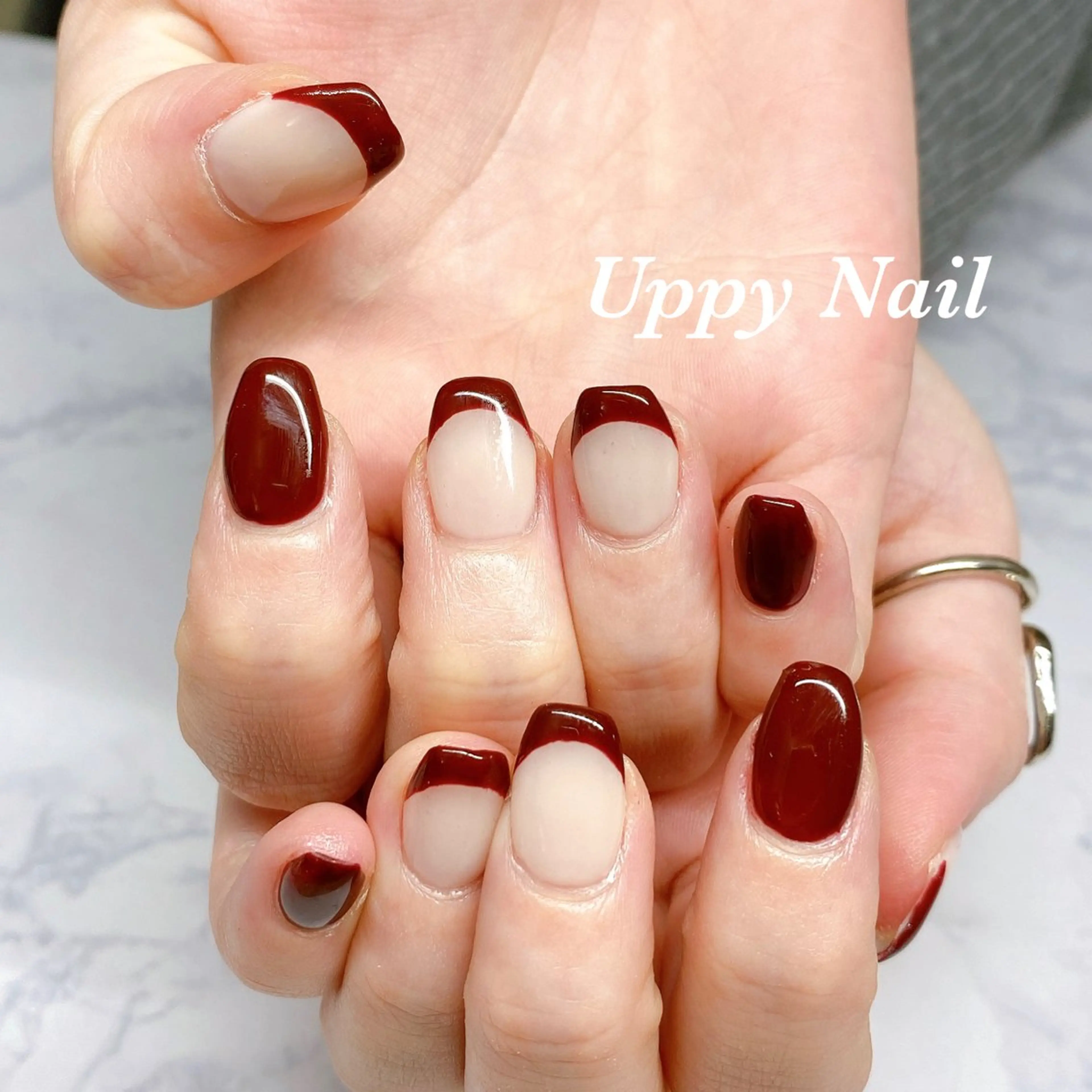 ネイル ブラウン フレンチネイル 赤色 ホワイト ハンドネイル Uppy Nail ukyoのネイルデザイン