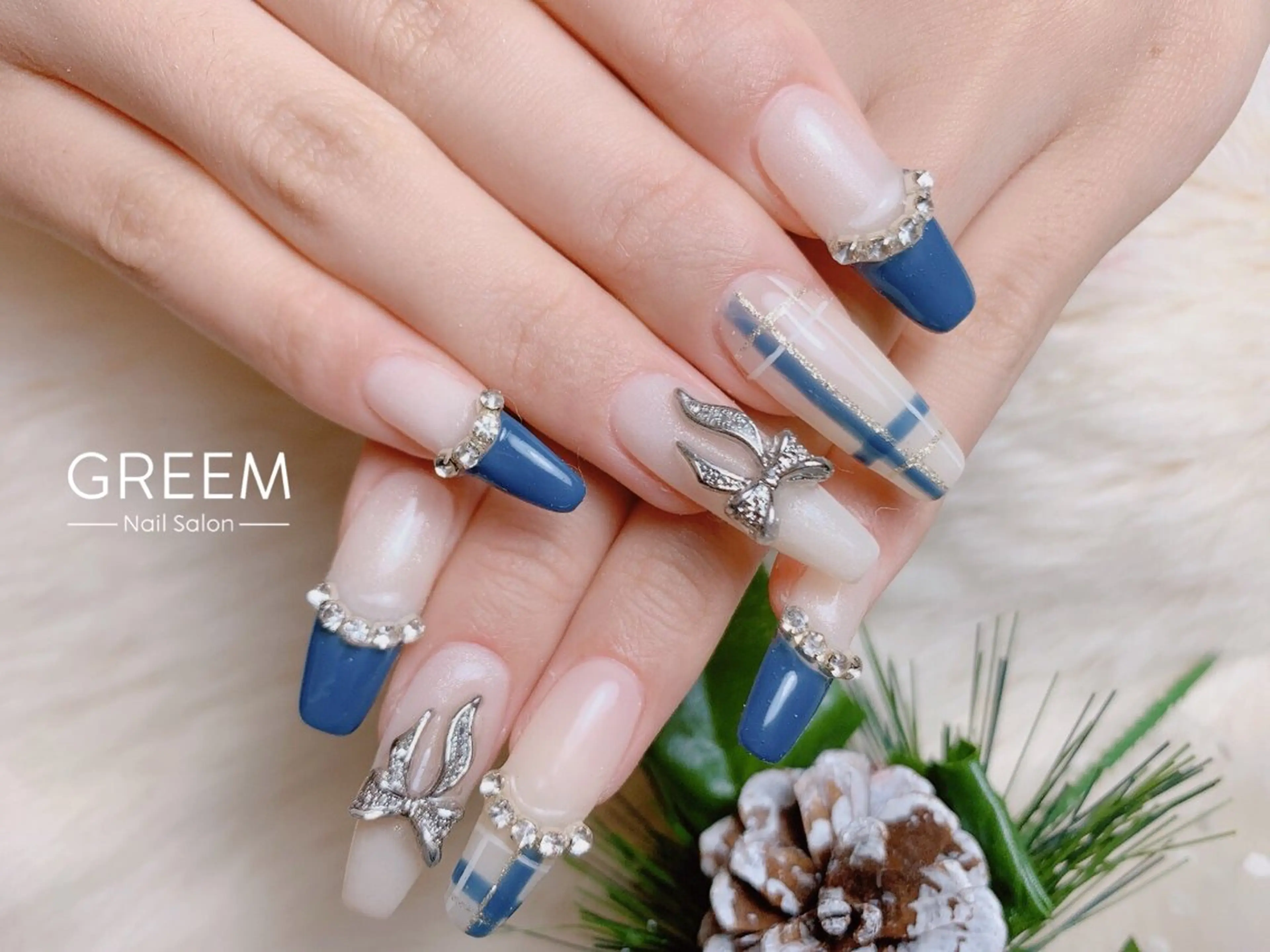 ネイル ブルー フラッシュネイル フレンチネイル ジェルネイル マグネットネイル GREEM グリームのネイルデザイン