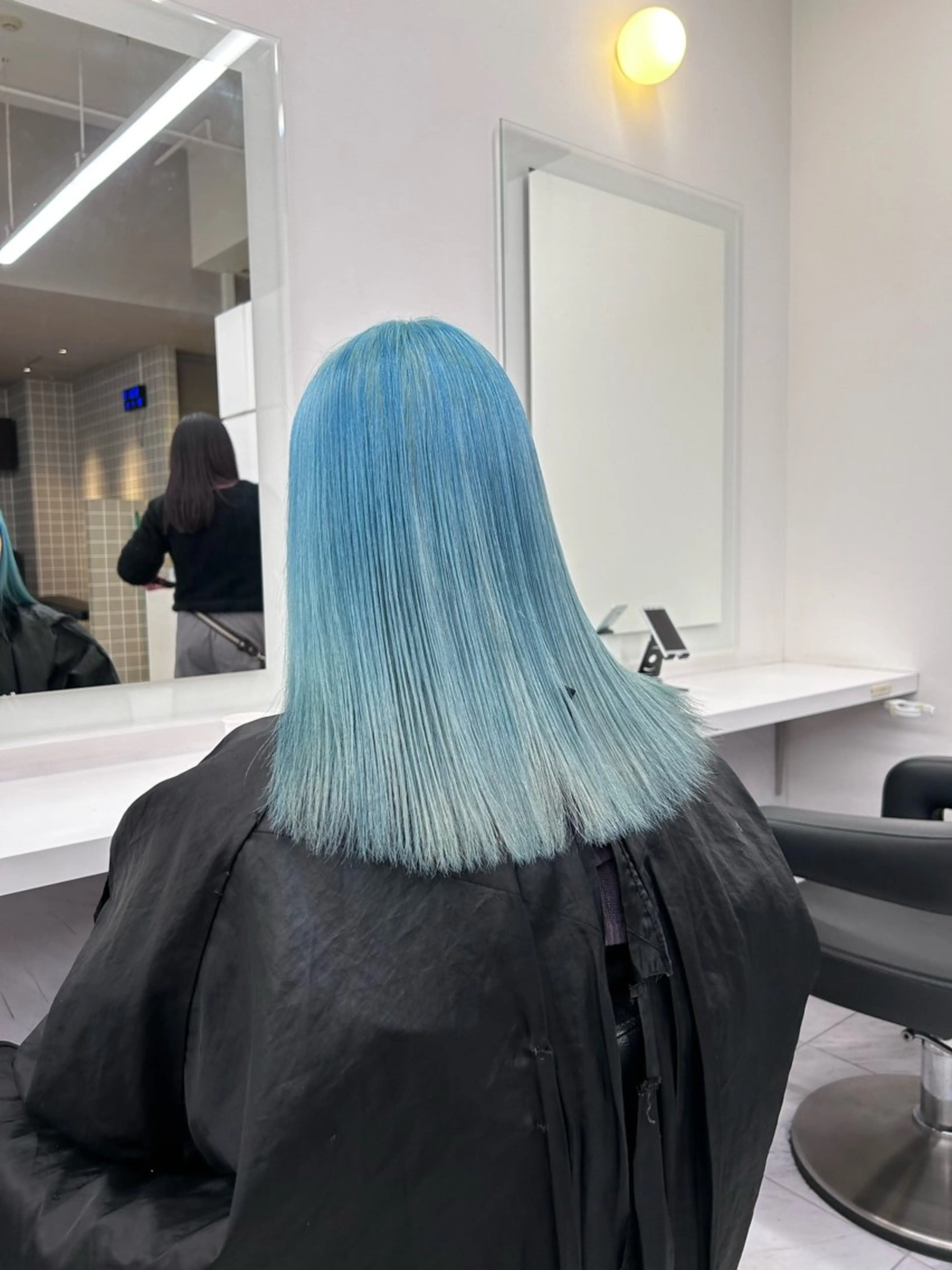 カラー ヘアカラー トリートメント 透明感ベージュ🤎 ナチュラルレイヤーのヘアスタイル