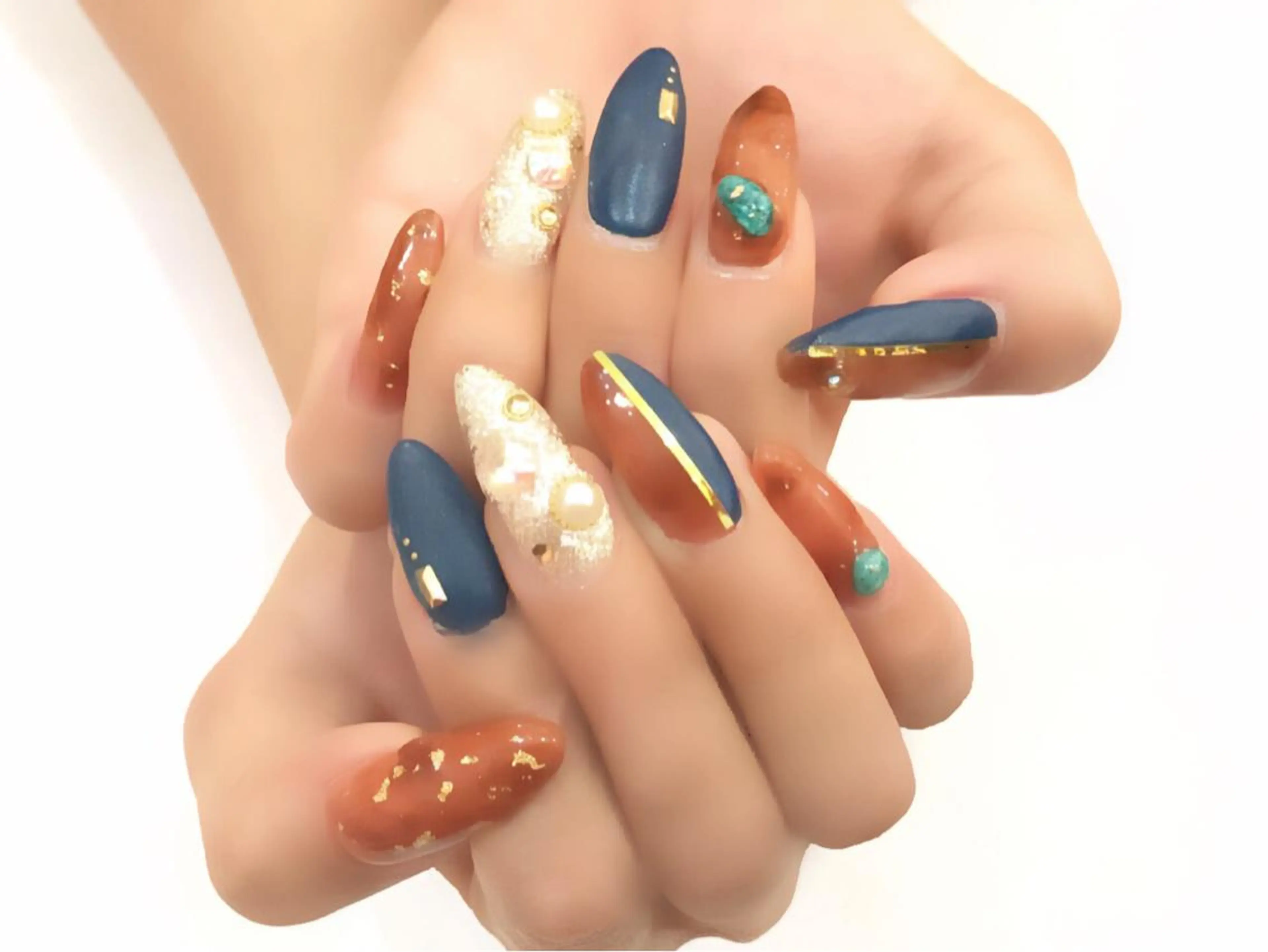 ロング カラー ネイル クリスマス 成人式 フットネイル ジェルネイル キラキラネイル NAILSGOGO shibuyaのネイルデザイン