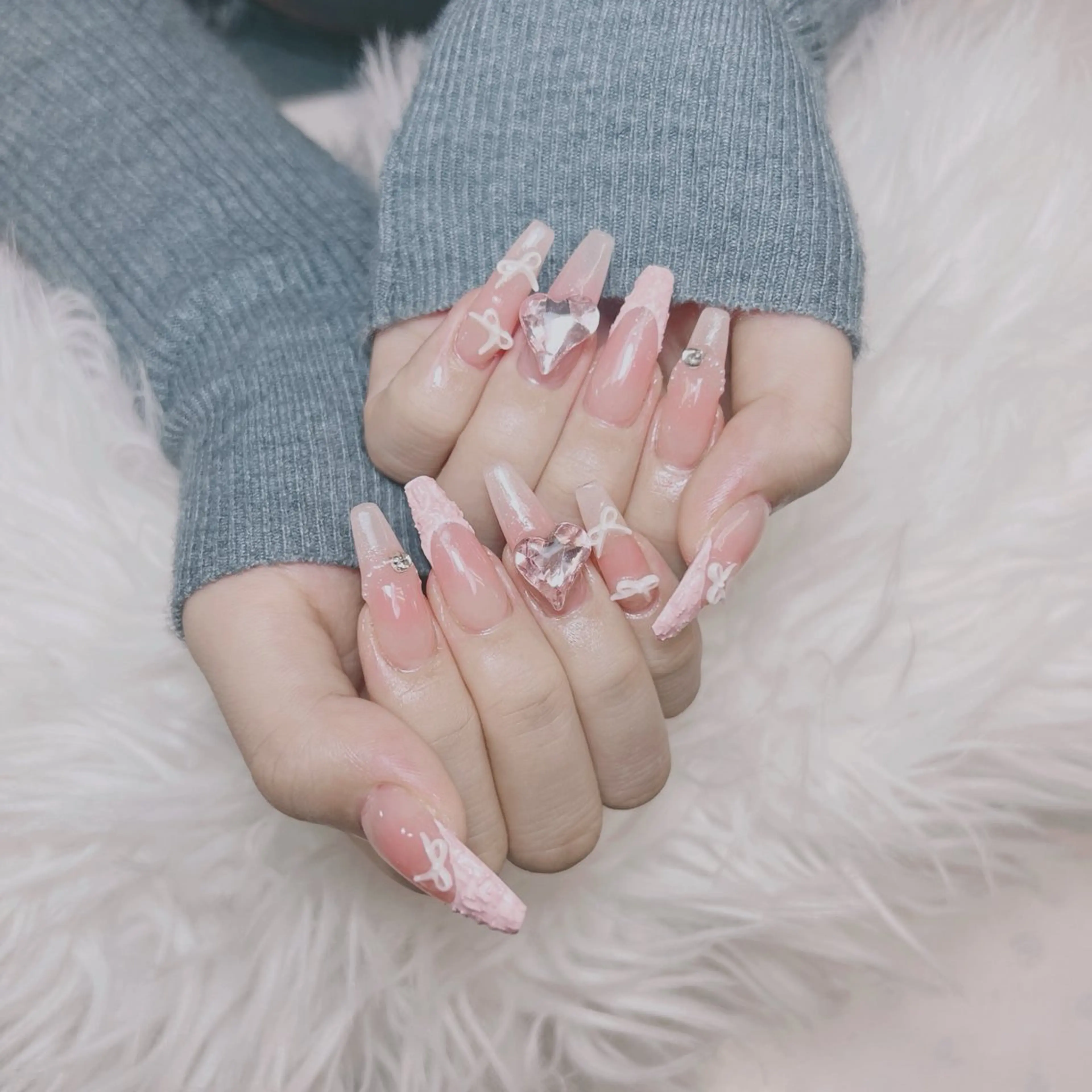 ネイル アートネイル オーロラネイル チークネイル 長さ出し フットネイル Noiranail_ studio川越西口のネイルデザイン