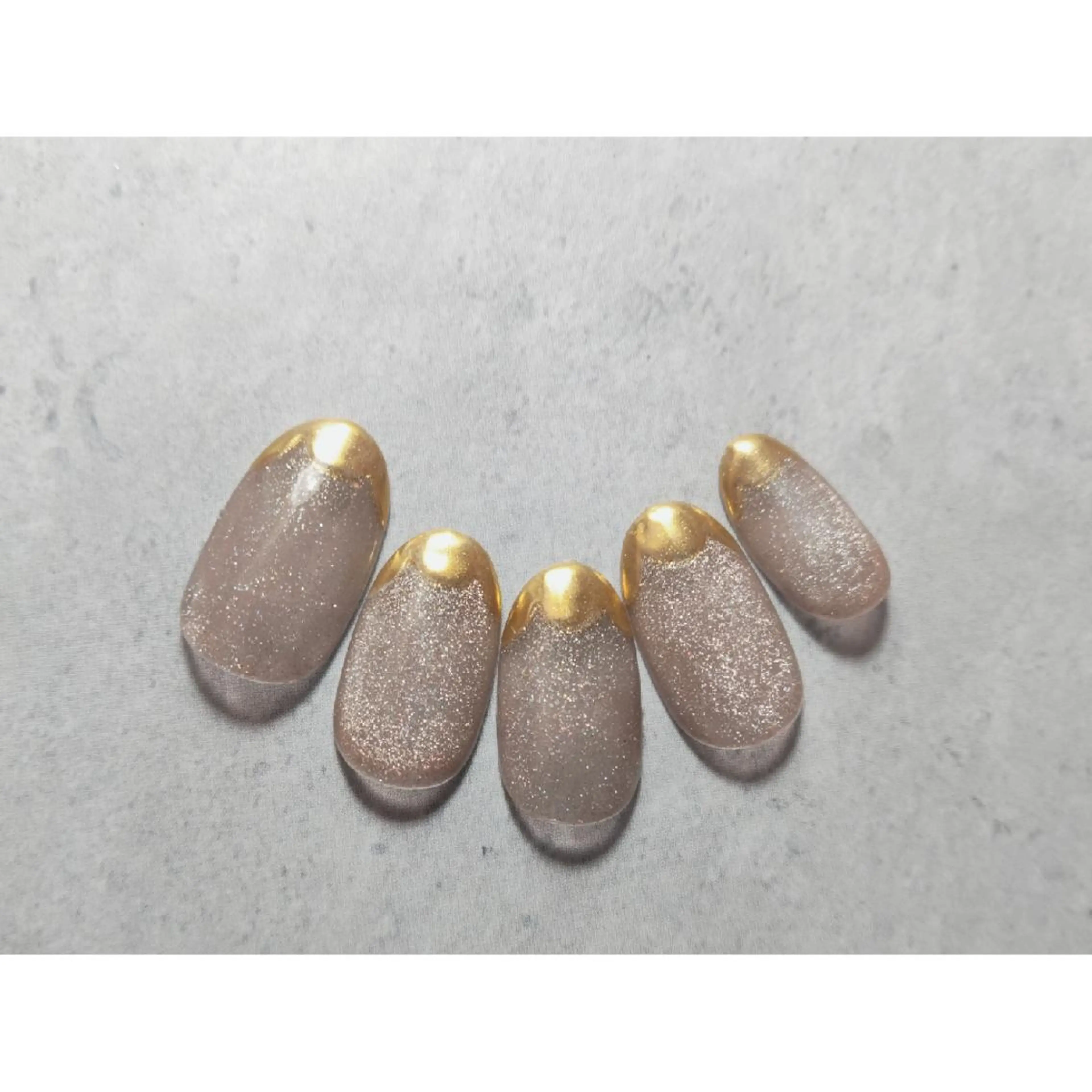 ネイル フレンチネイル ジェルネイル マグネットネイル ミラーネイル パラジェル 川畑爪商店 品川高輪 同時施術が人気🌿のネイルデザイン