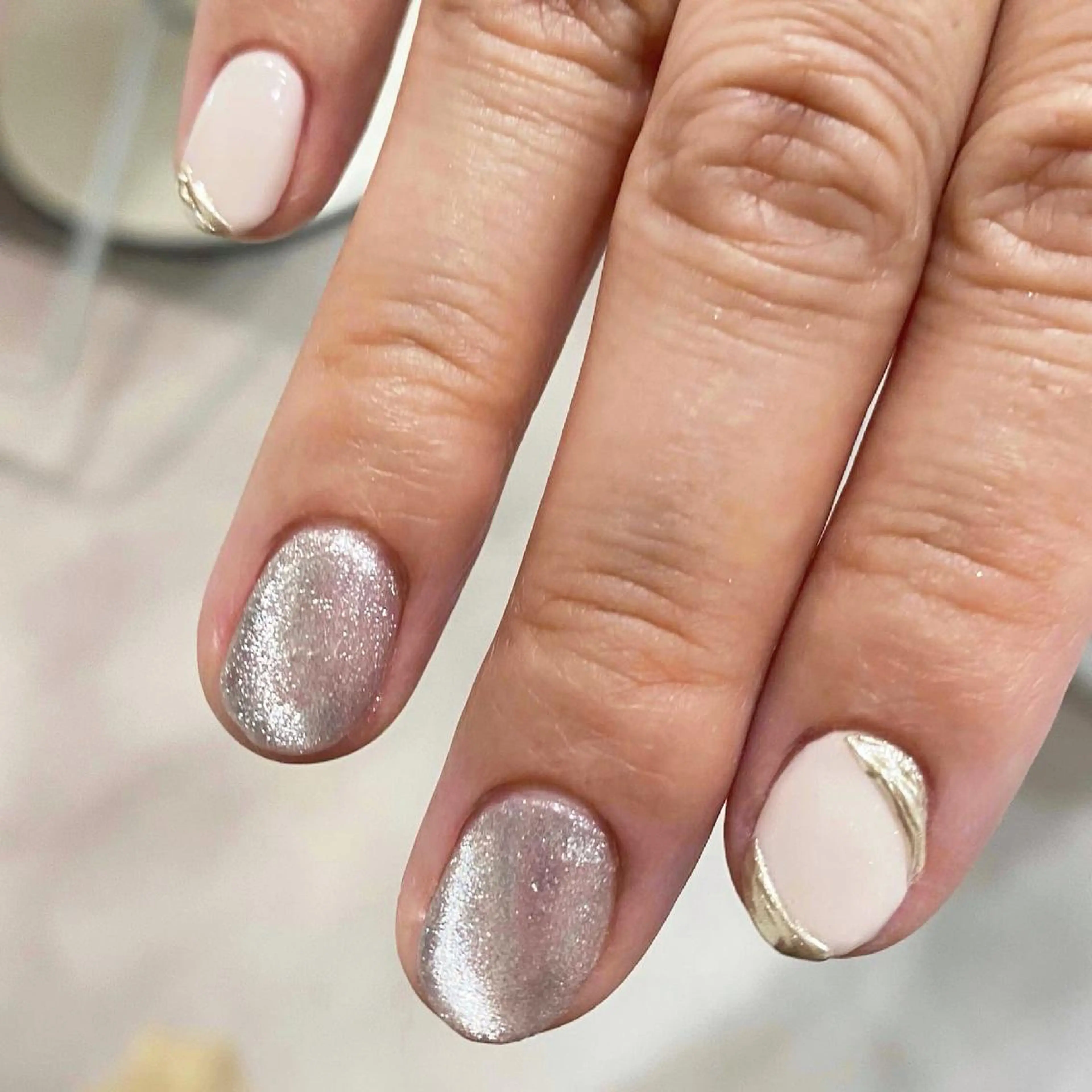 ネイル gluck(グリュック)所属・なかがわ まゆこのネイルデザイン