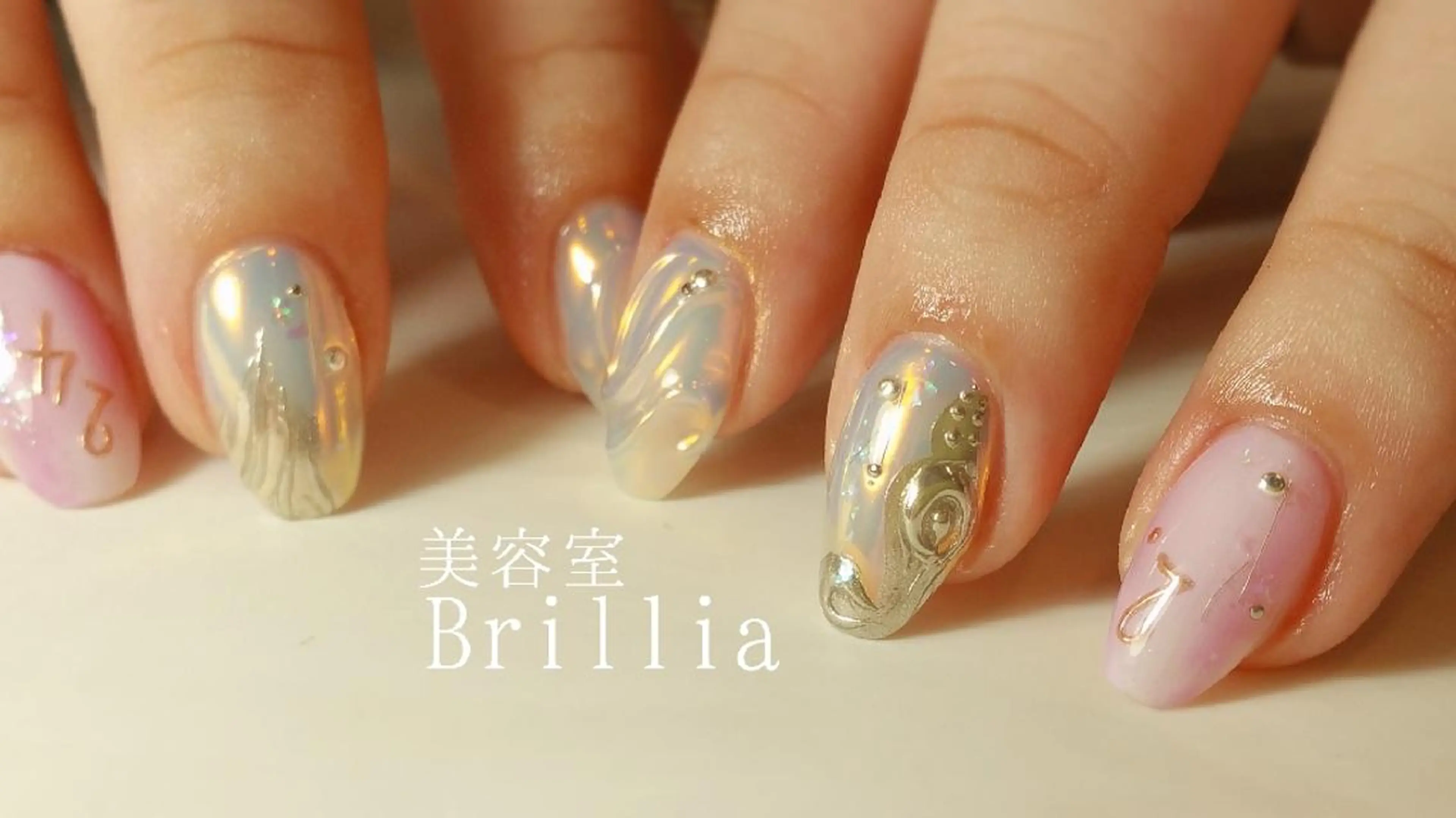 ネイル ハンドネイル 柴田 彩のネイルデザイン