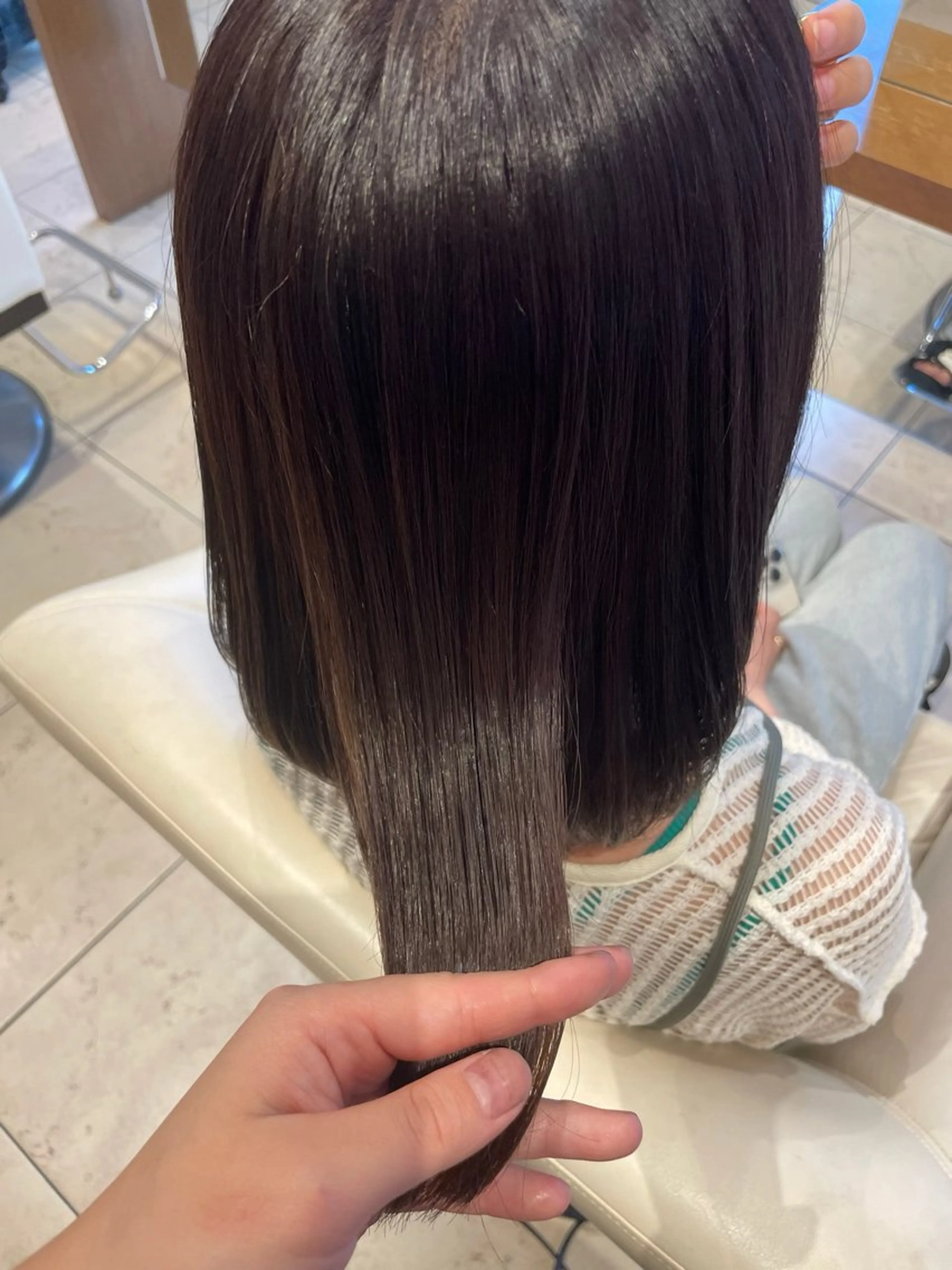 カラー ブラウンカラー オリーブブラウン 畠山 莉緒のヘアスタイル