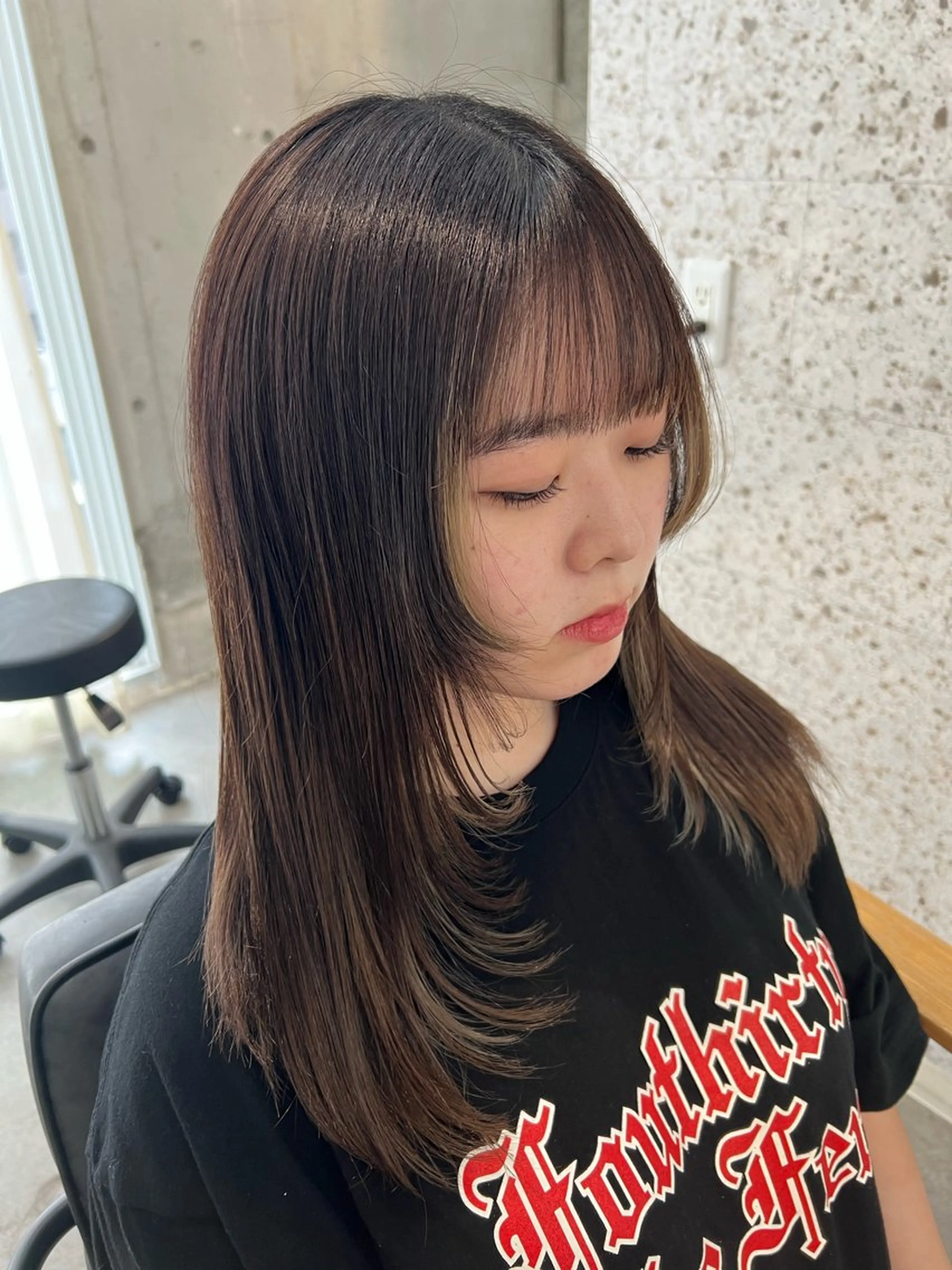 セミロング 顔まわりレイヤー 顔周りカット レイヤーカット Ayaka🩰🎀 ガーリー/暖色♡のヘアスタイル