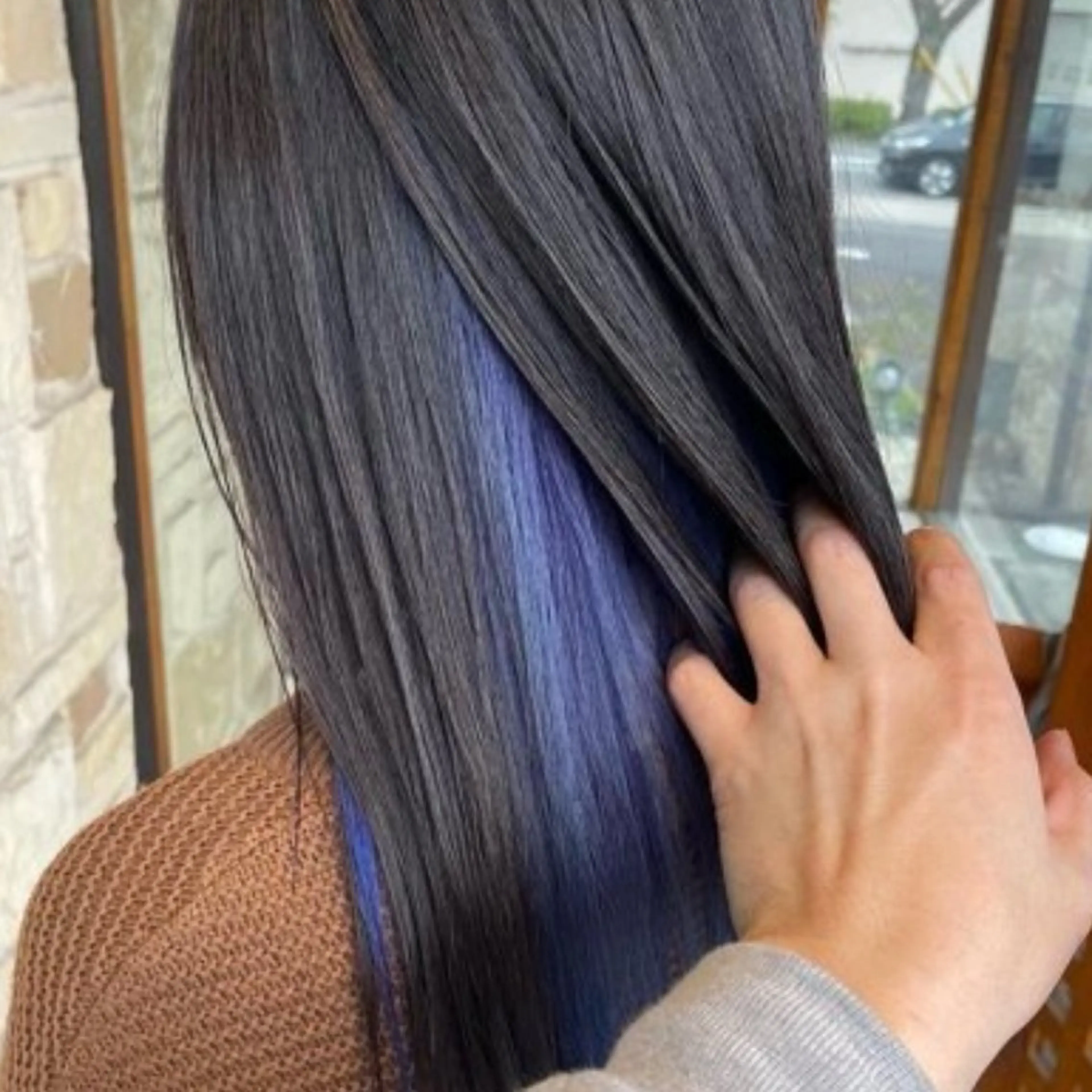 セミロング カラー インナーカラー 木本 憲志のヘアスタイル