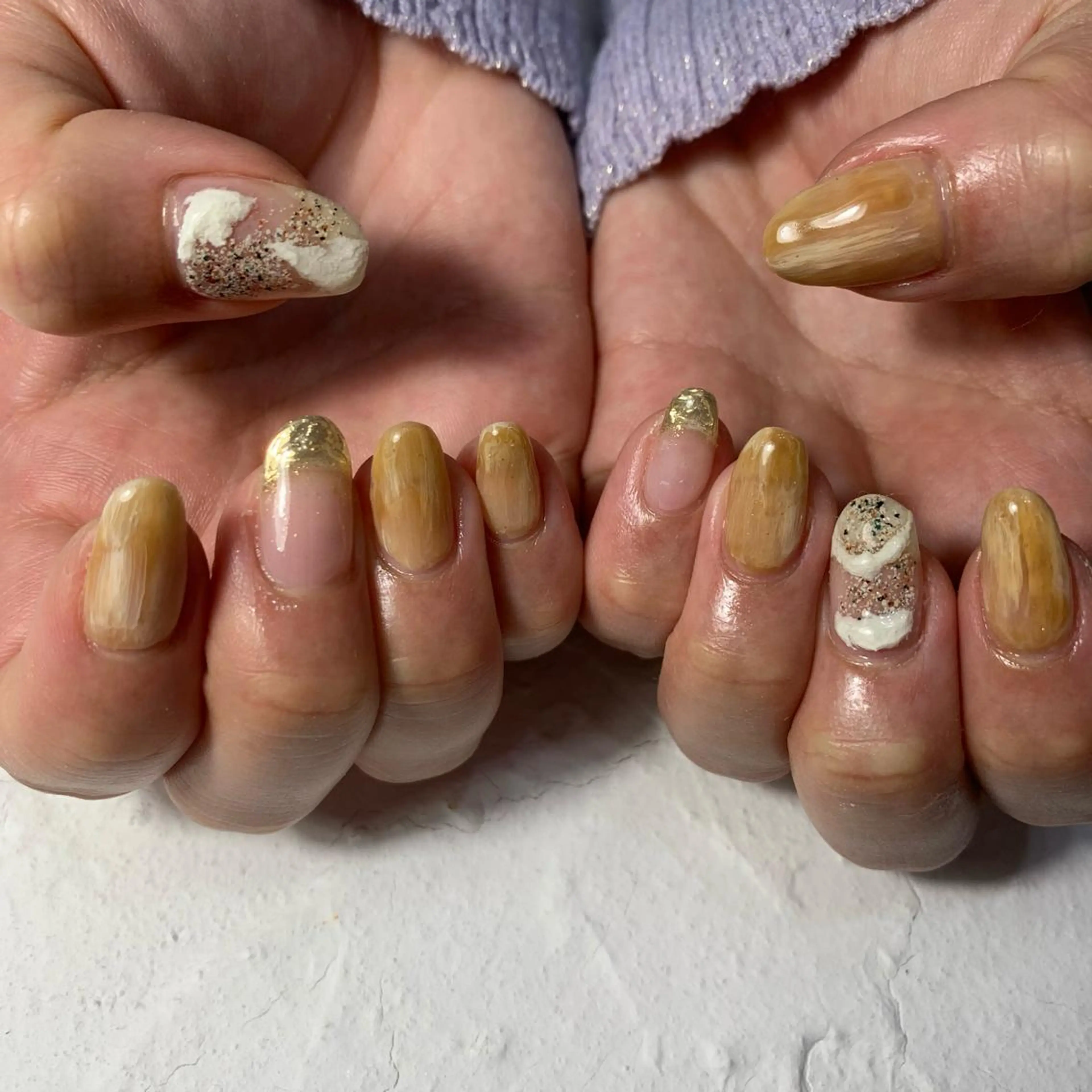 ネイル emanon 新宿東口店所属・nailist akariのネイルデザイン