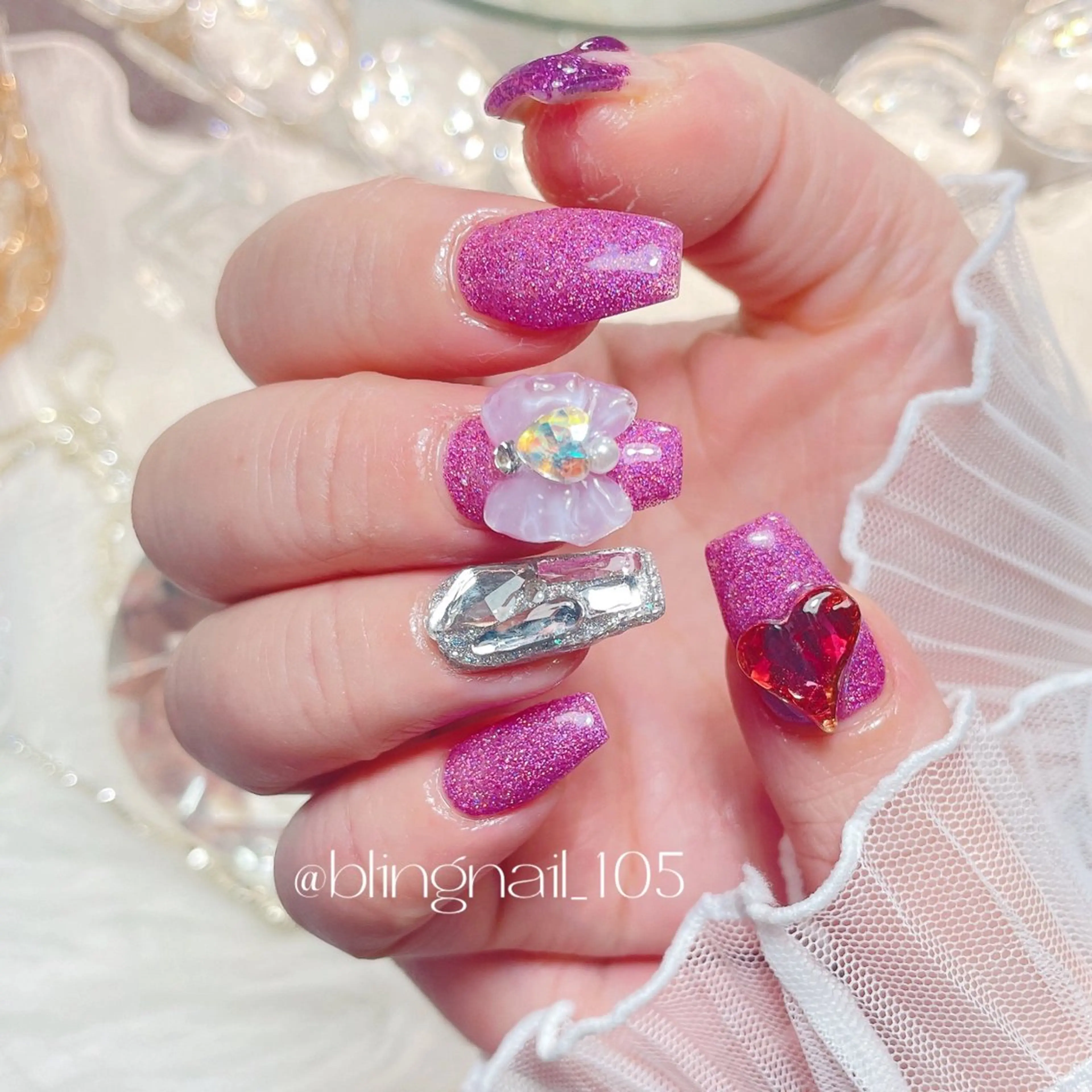 ネイル 23時まで❤︎韓国、 ワンホンネイルのネイルデザイン