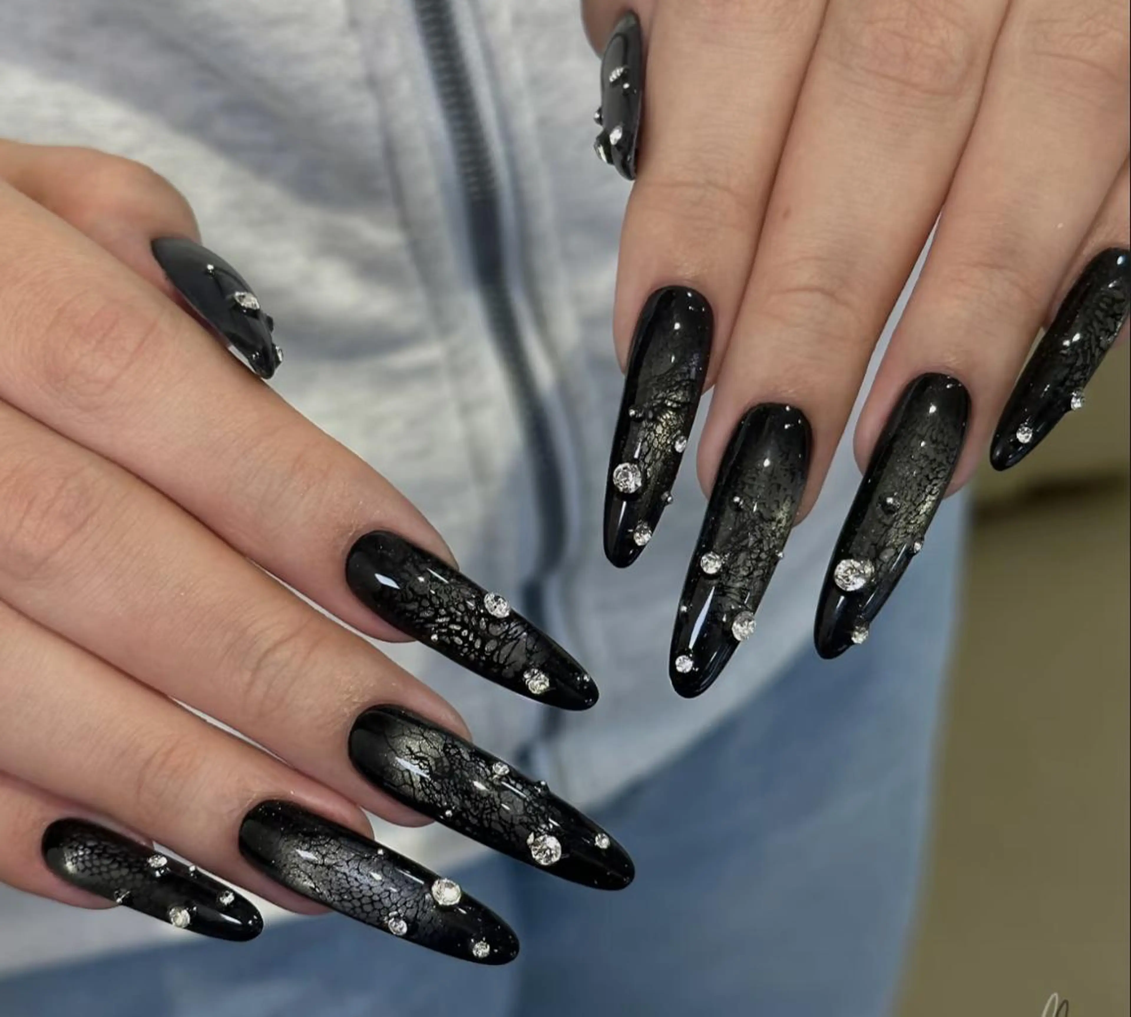 ネイル ハンドネイル 🎀 KiKi_nailのネイルデザイン