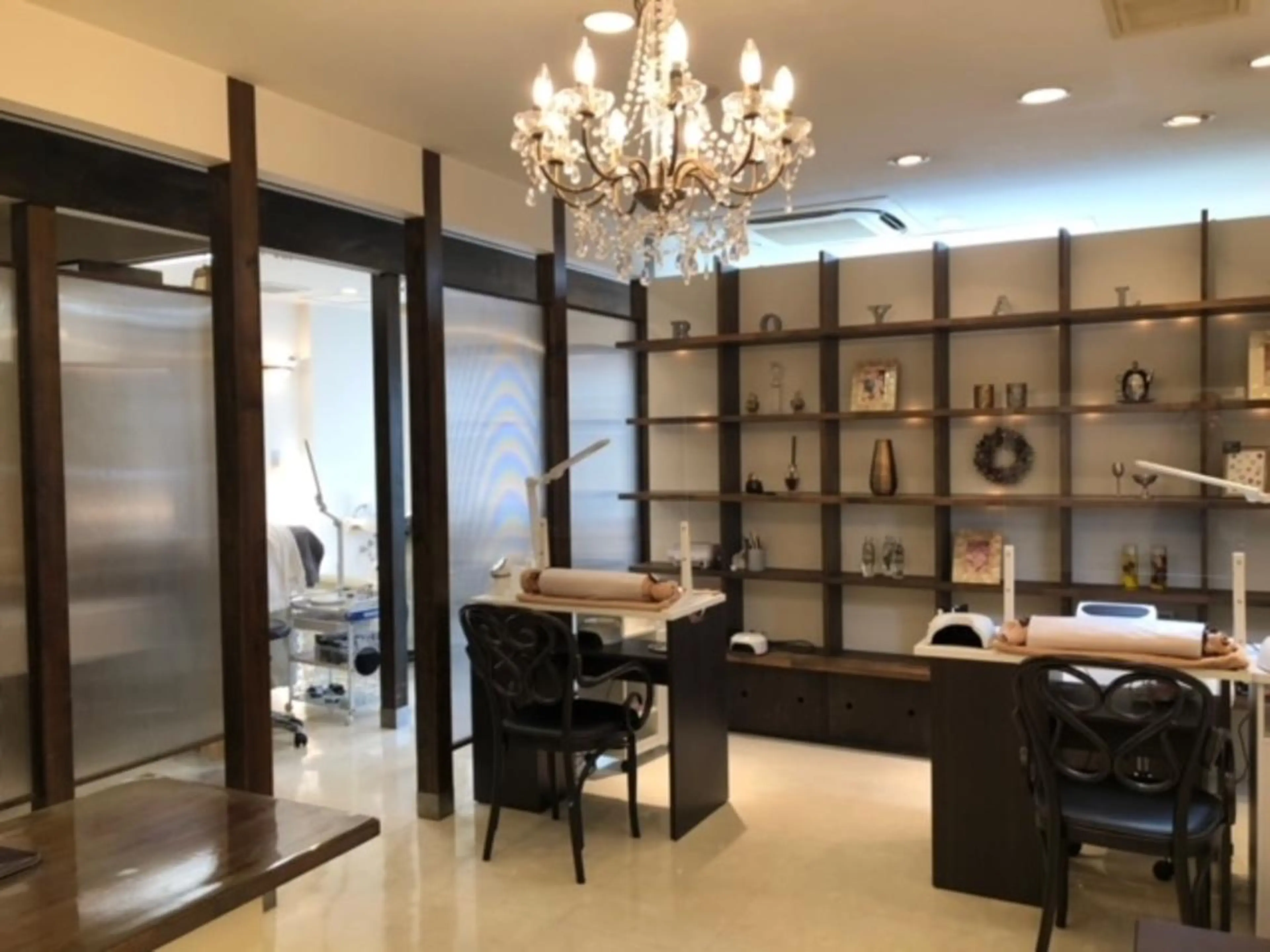 ネイル 【寺岡】 ロイヤル•セラピストのネイルデザイン