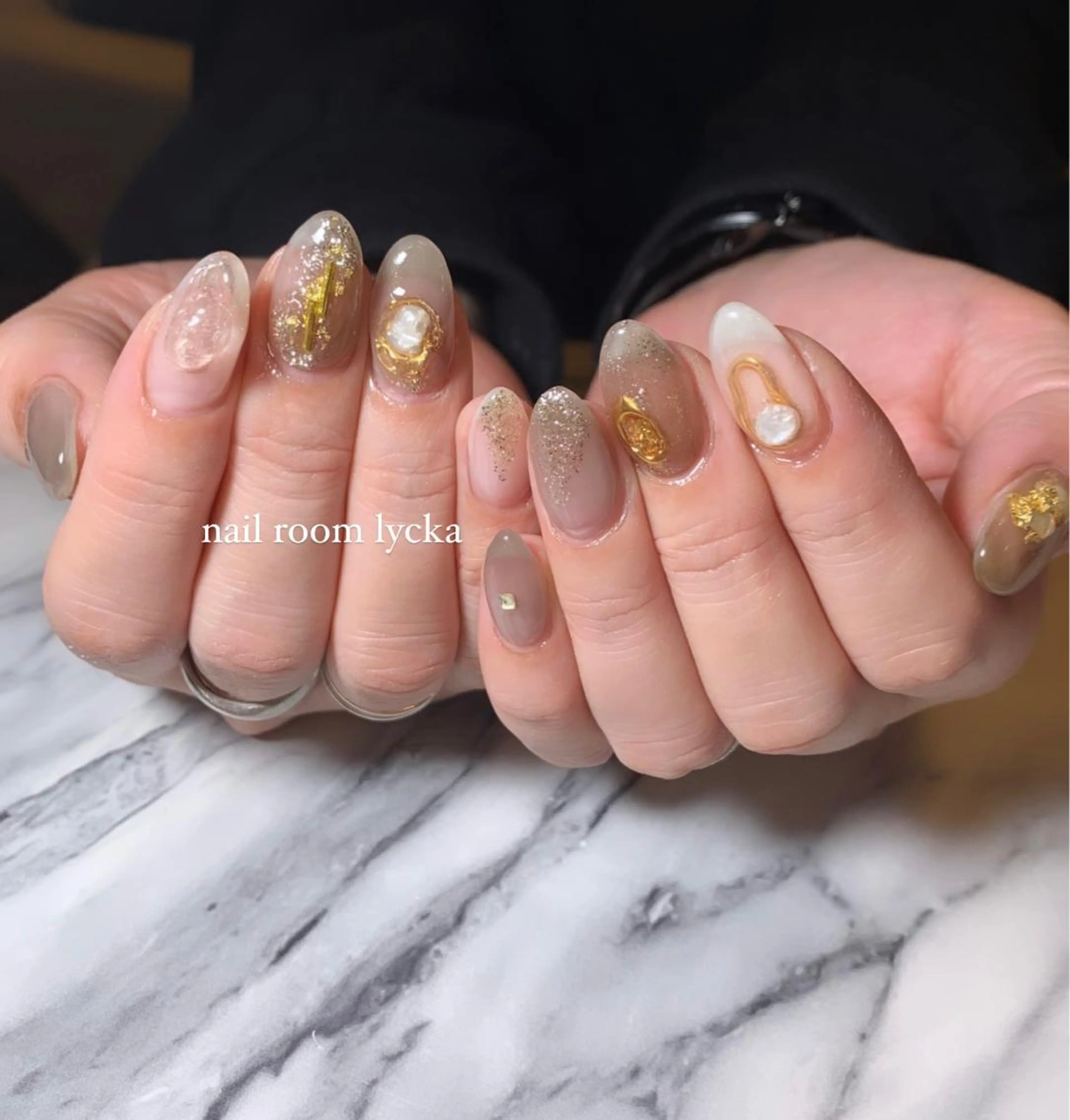 ネイル ﾈｲﾙﾙｰﾑﾘｯｶ 𝐦𝐚𝐲𝐮のネイルデザイン