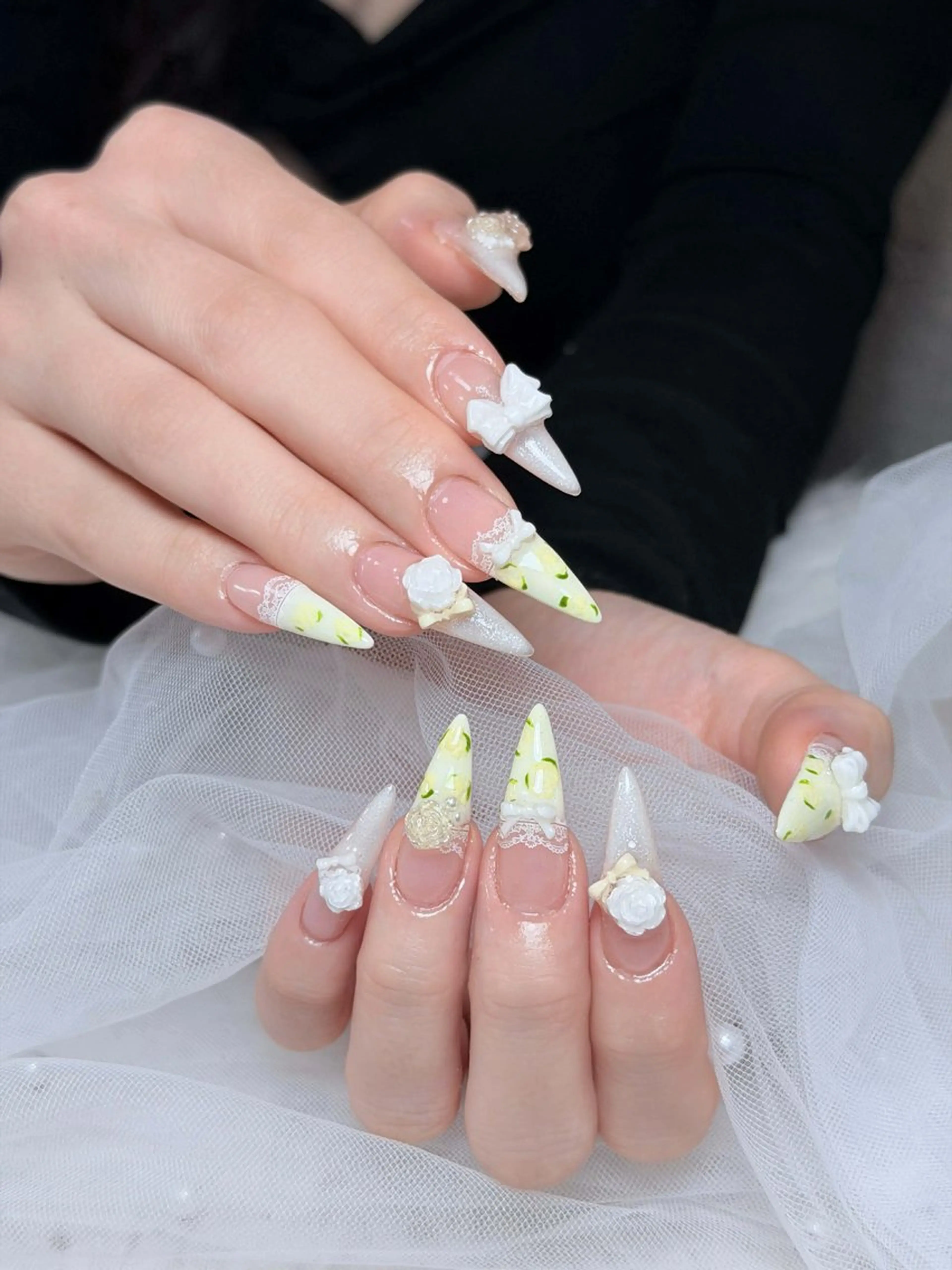 ネイル オーロラネイル ボルドー ブラウン 氷ネイル・うるうるネイル キラキラネイル ハンドネイル Julli NailStudioのネイルデザイン