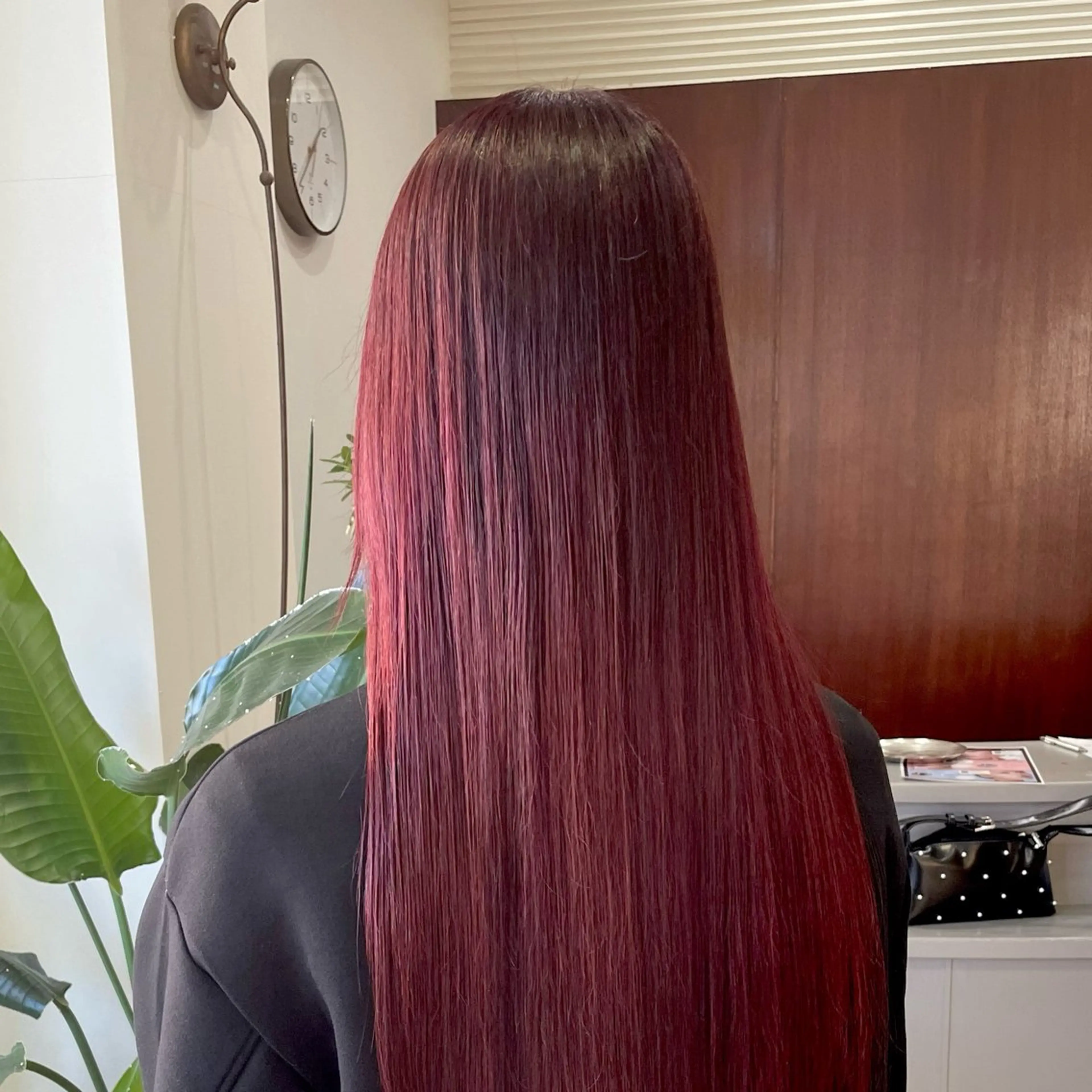 カラー ブリーチ ボルドーカラー ダブルカラー ブリーチなしカラー レッドカラー ヘアカラー arika【アリカ】 Ayuiのヘアスタイル