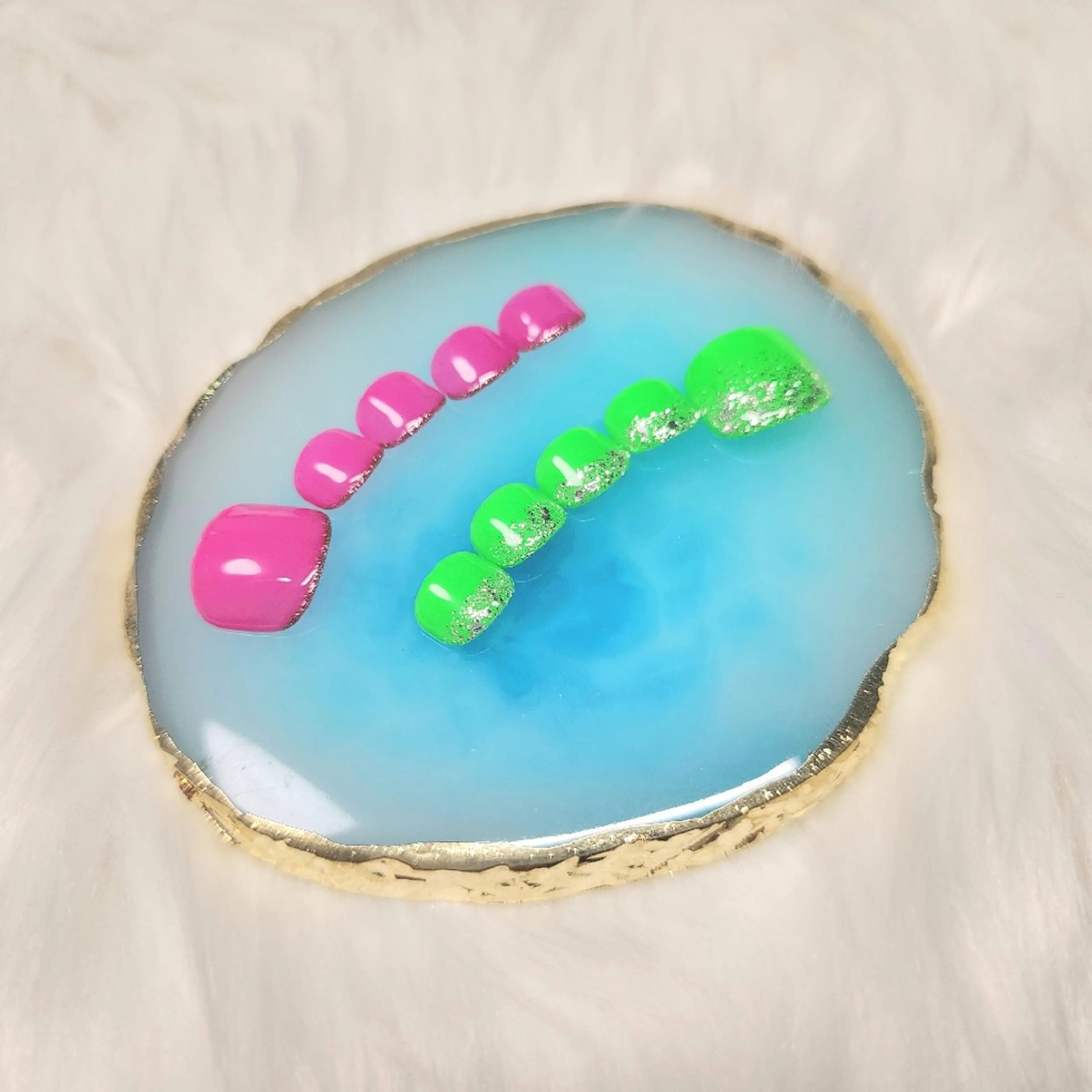 ネイル フットネイル ラメ(グリッター) NailSalon＆HandmadeShop♾️Eight♾️所属・NailSalon ♾️Eight♾️のネイルデザイン